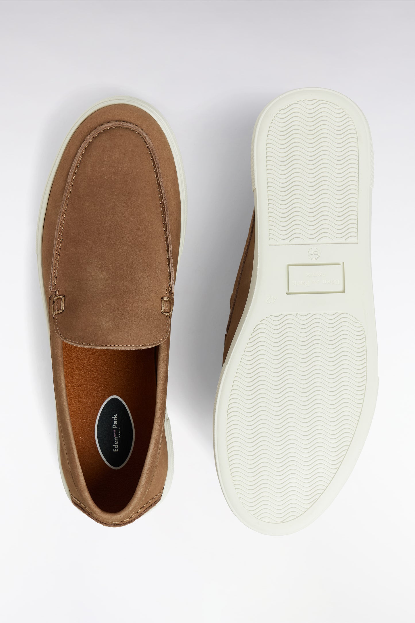Loafers with sneakers soles in camel suede leather