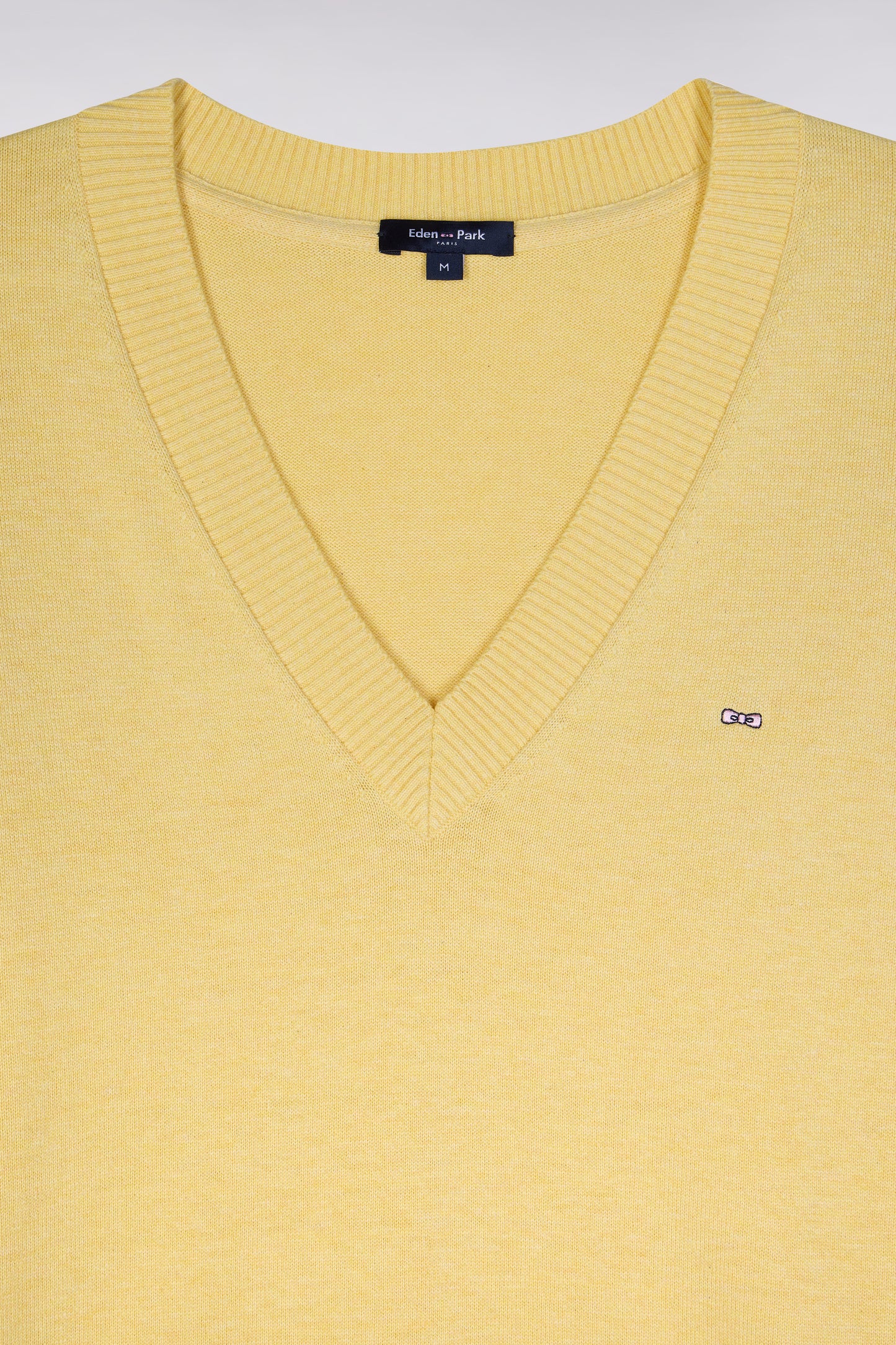 Relaxed-fit ecru cotton V-neck jumper