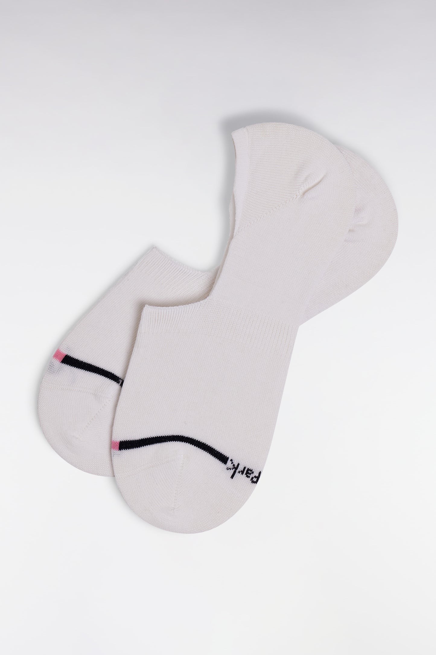 White stretch cotton-blend low socks with navy trim