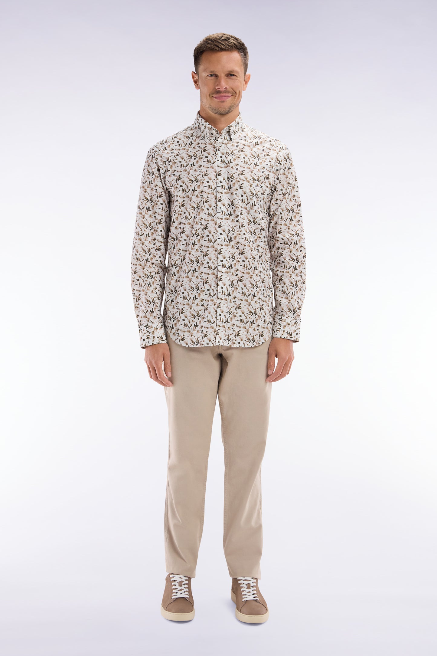 Straight-cut beige stretch cotton and linen pleat-free chinos