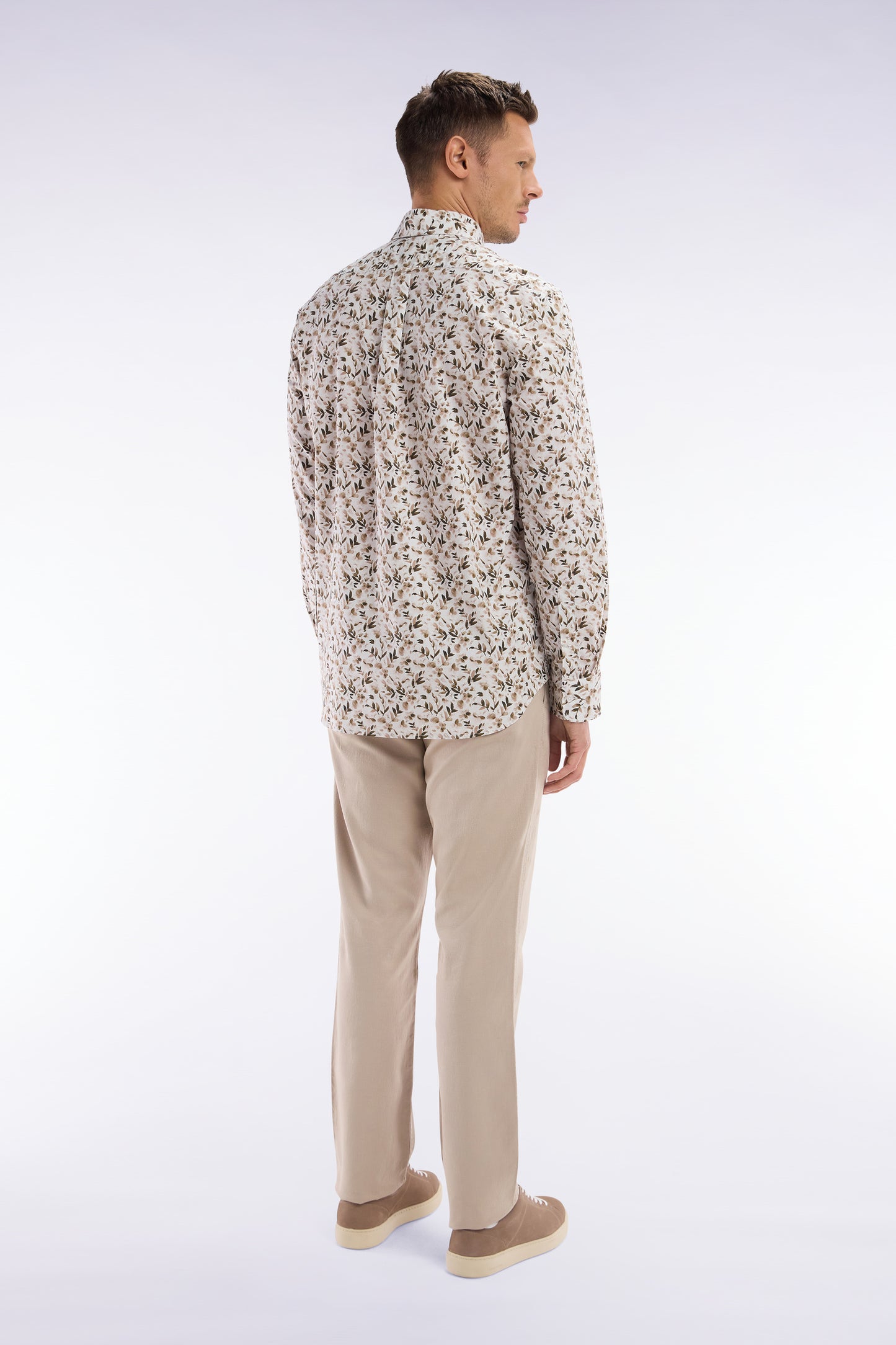 Straight-cut beige stretch cotton and linen pleat-free chinos
