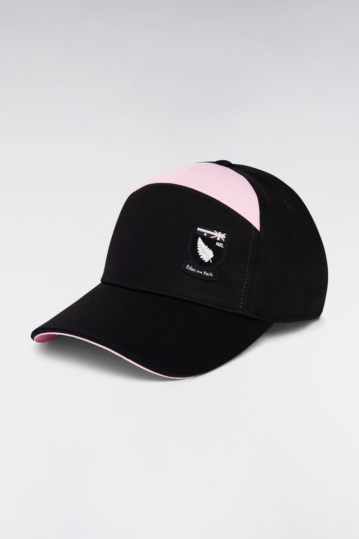 New Zealand cotton cap in black and pink