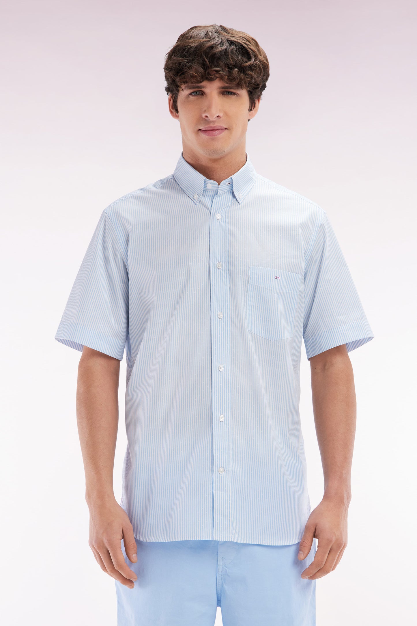 Straight short-sleeved shirt in sky blue striped jacquard