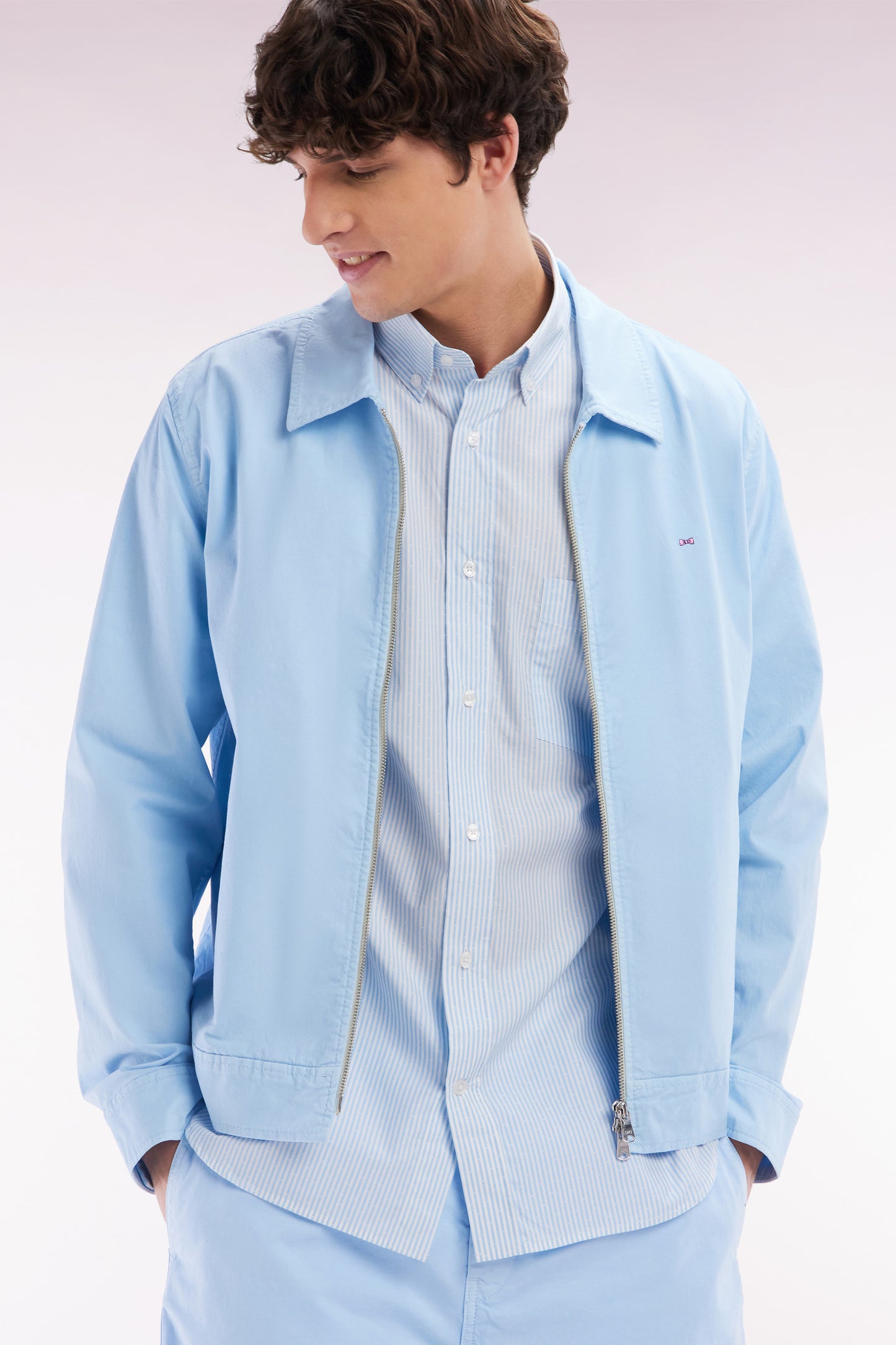 Straight short-sleeved shirt in sky blue striped jacquard