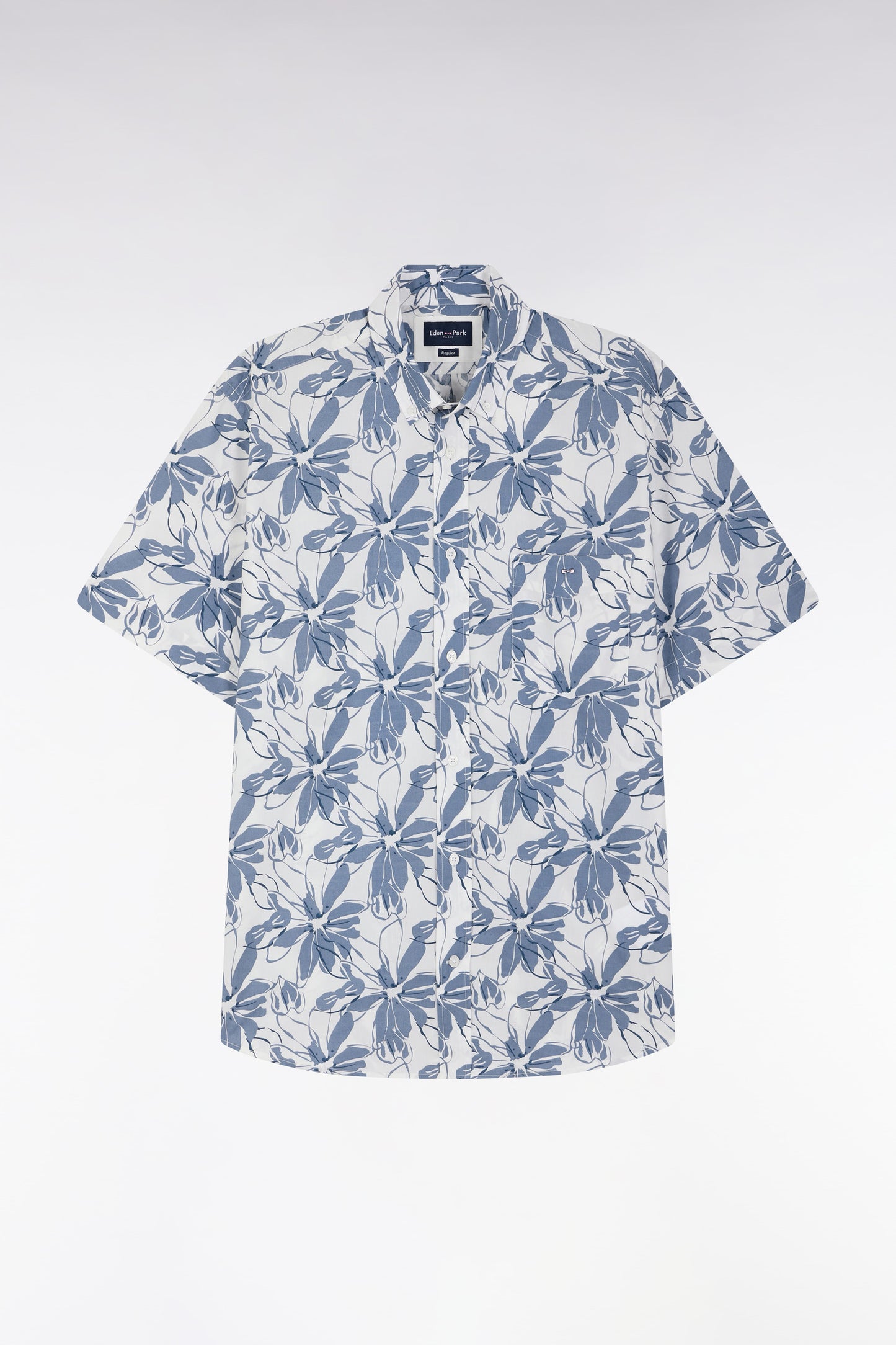 Straight short-sleeved white shirt in cotton poplin blue flower print