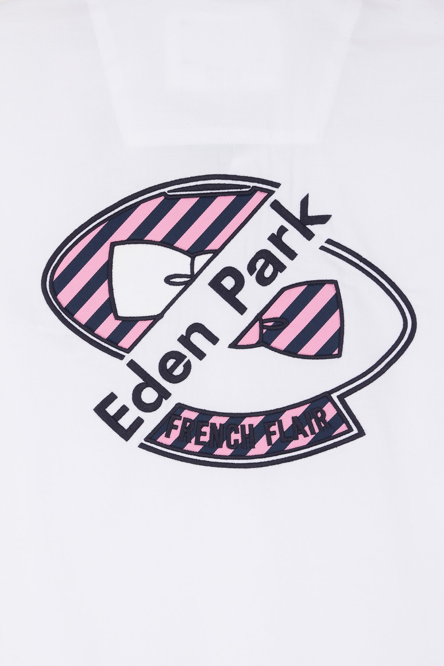 Straight short-sleeved white shirt in cotton poplin with pink rimmed back embroidery