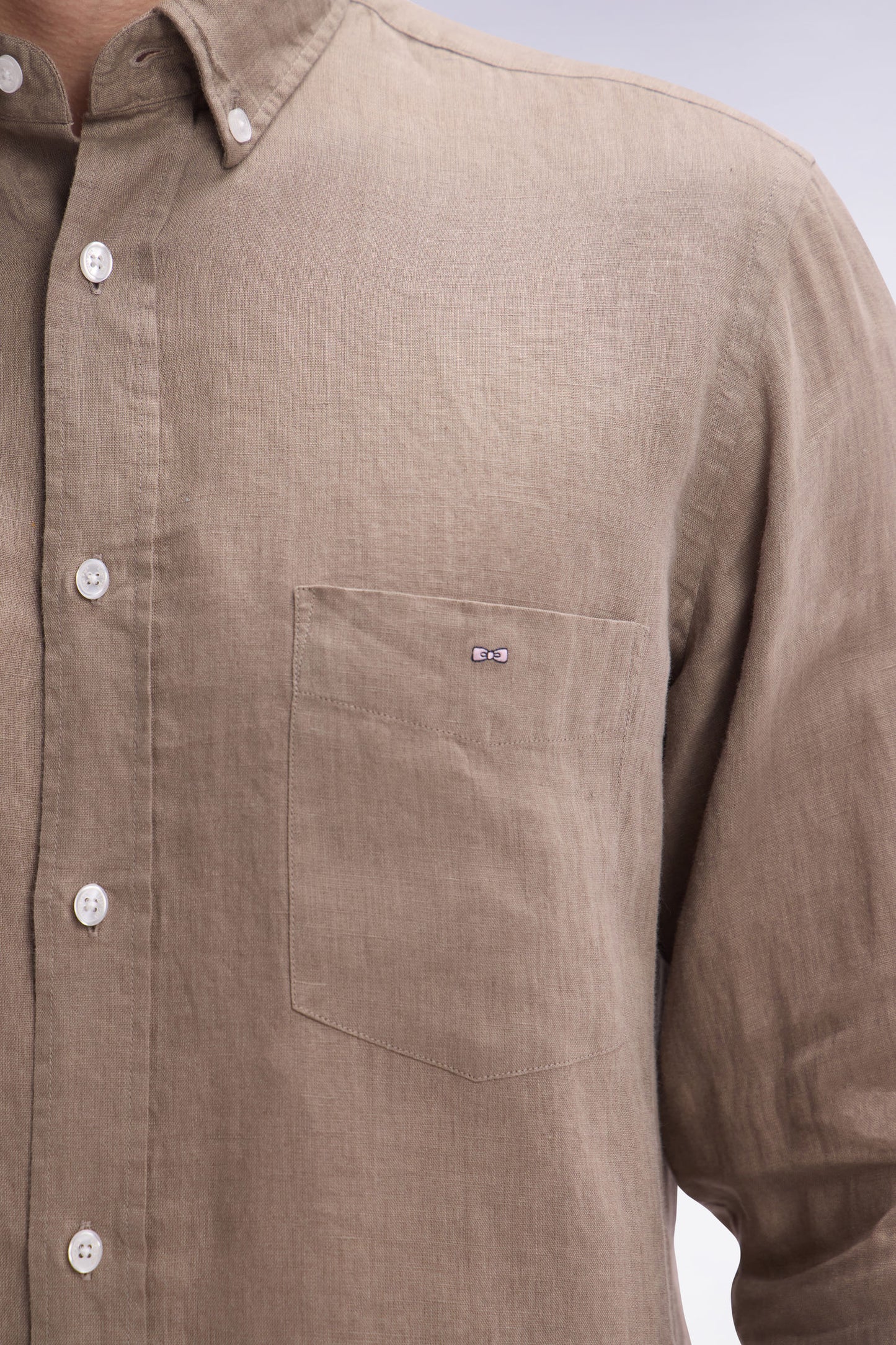 Straight-fit sand linen shirt