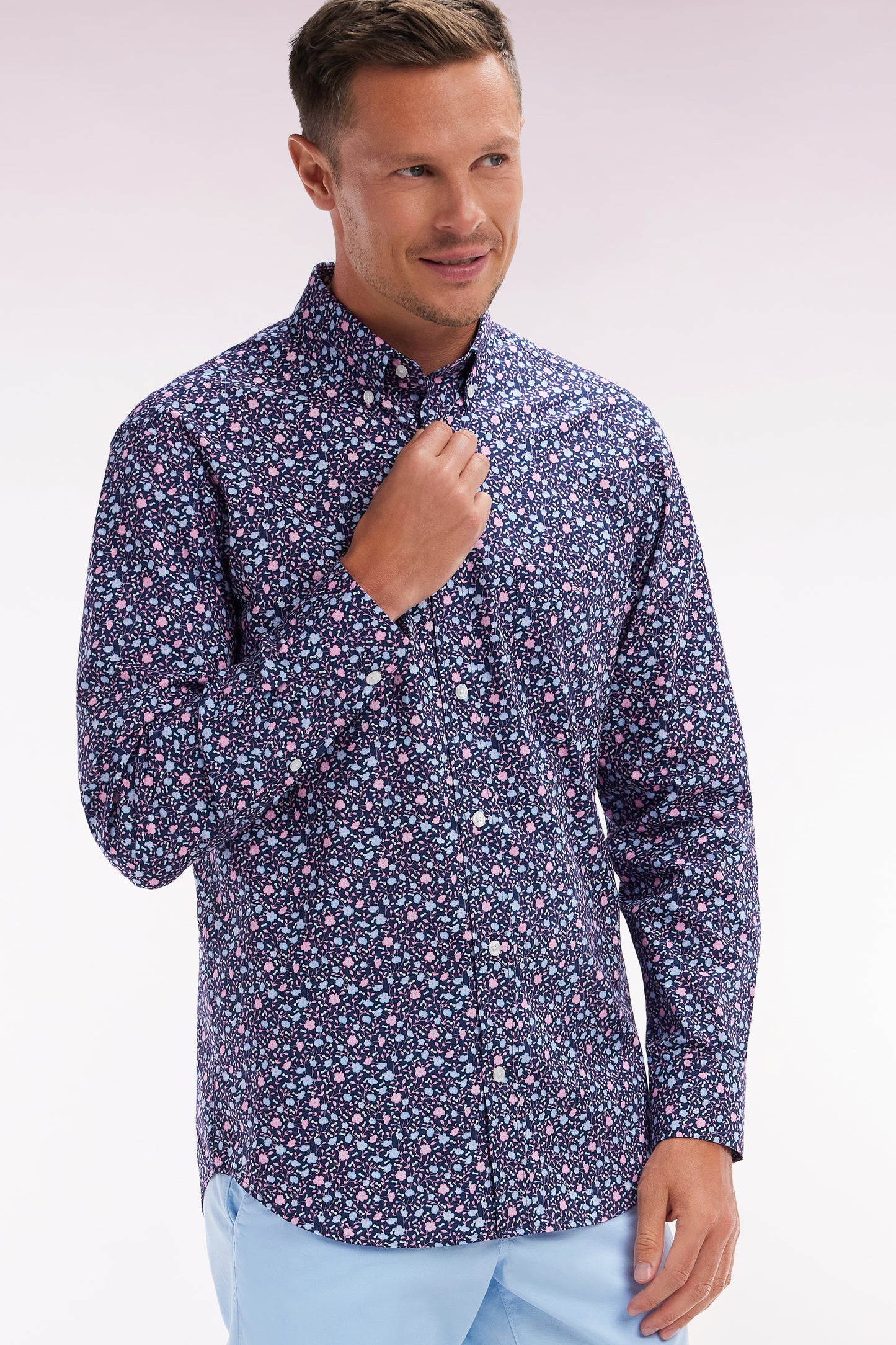 Straight-fit navy cotton shirt with micro-patterned design