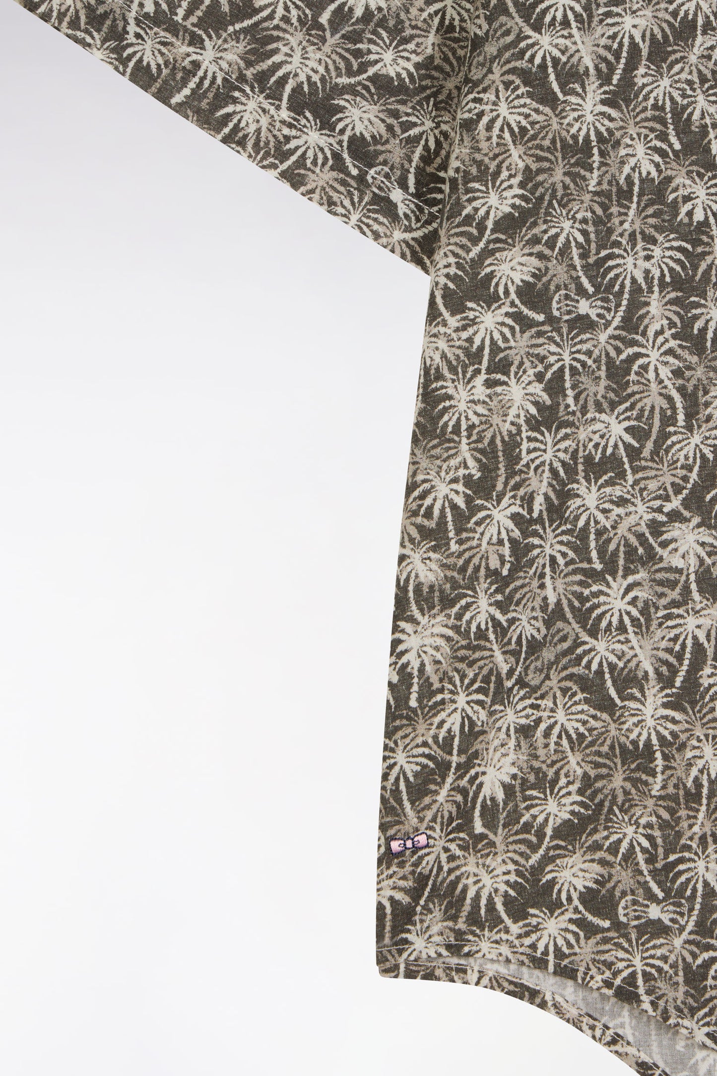 Oversized short-sleeved khaki cotton shirt with palm print