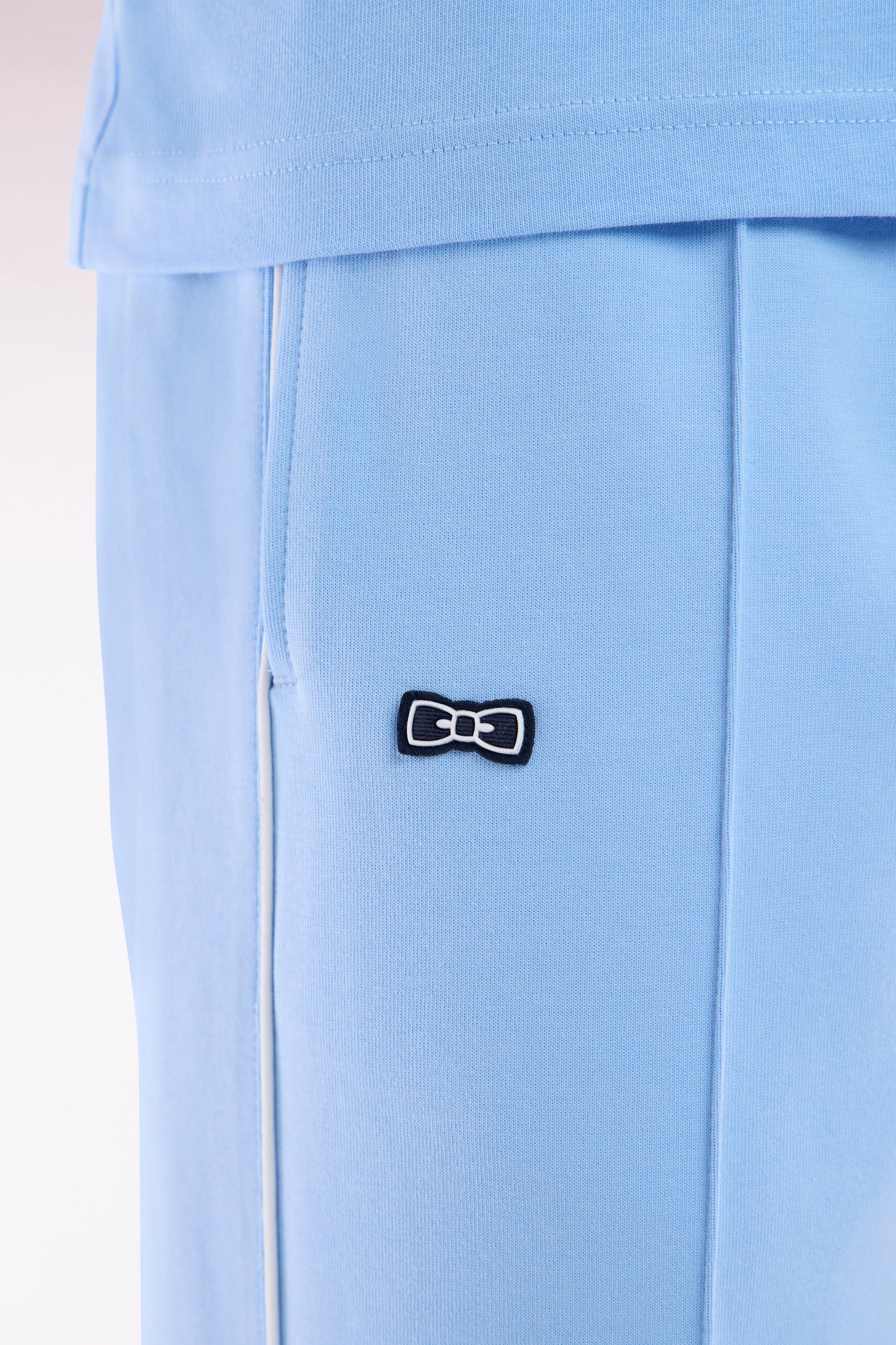 Straight-cut sky blue cotton interlock jogging pants