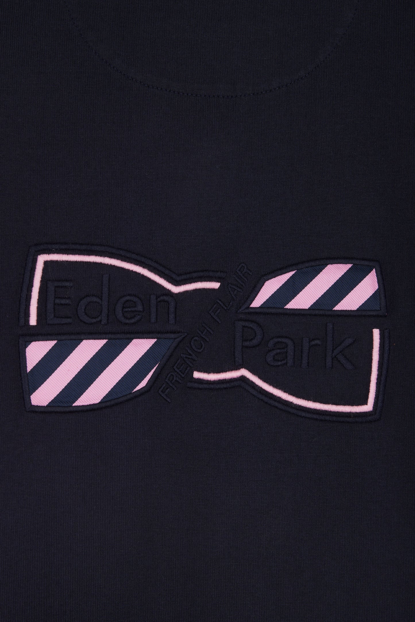 Straight-cut short-sleeved rugby shirt in white cotton jersey with bow tie embroidery
