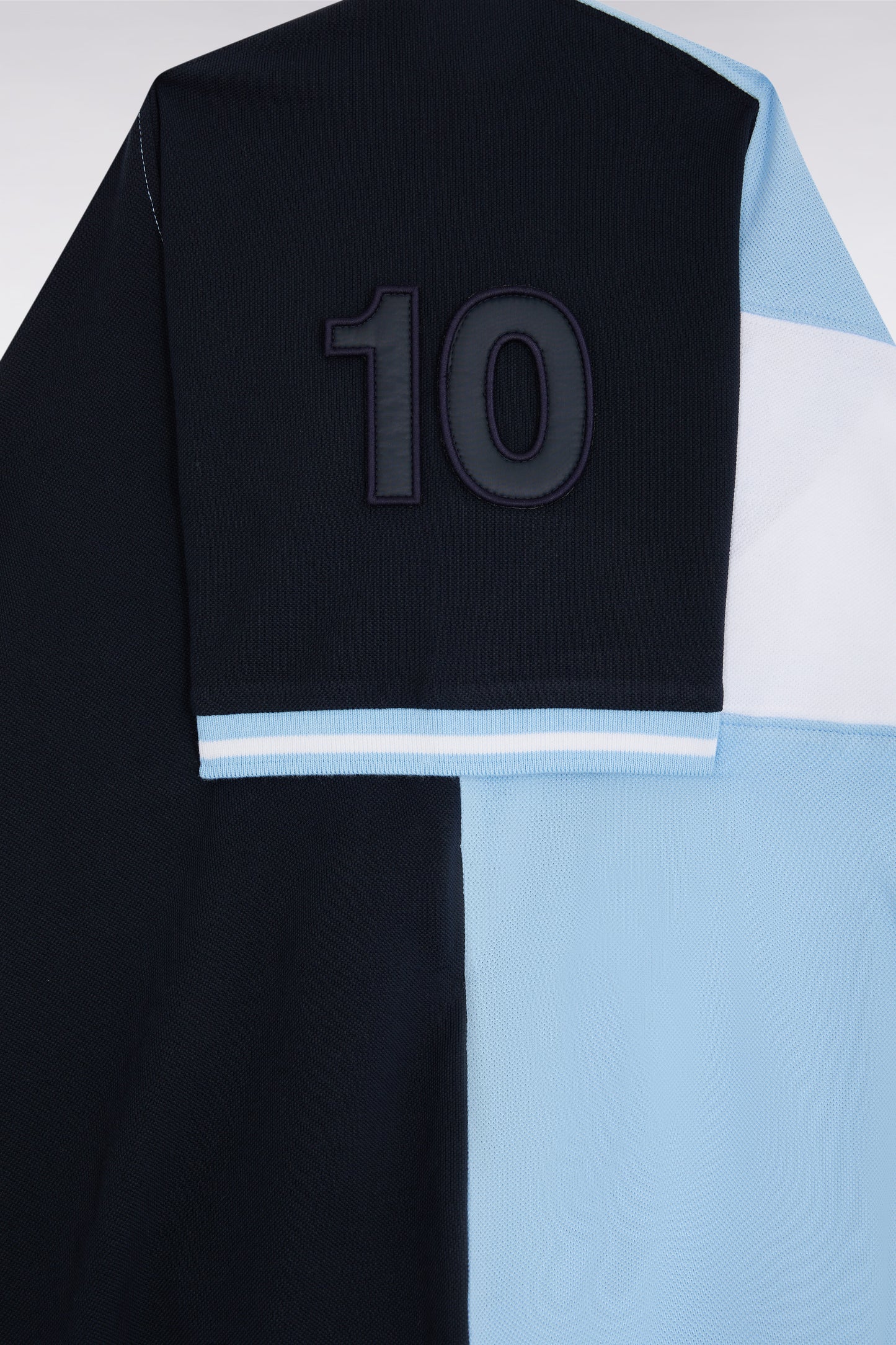 Relaxed-fit short-sleeved sky blue cotton piqué polo shirt with contrasting stripe