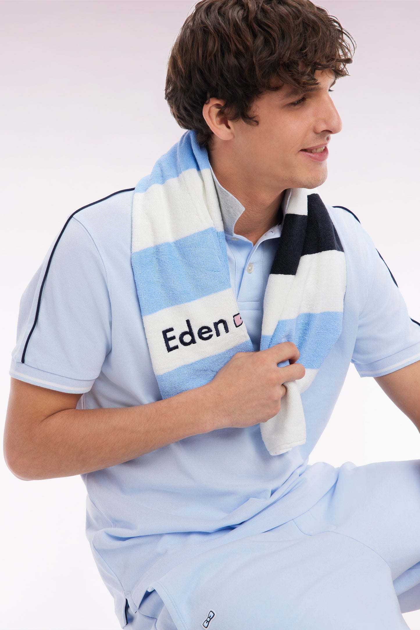 Relaxed-fit plain short-sleeved polo shirt in sky blue cotton with Eden Park lettering