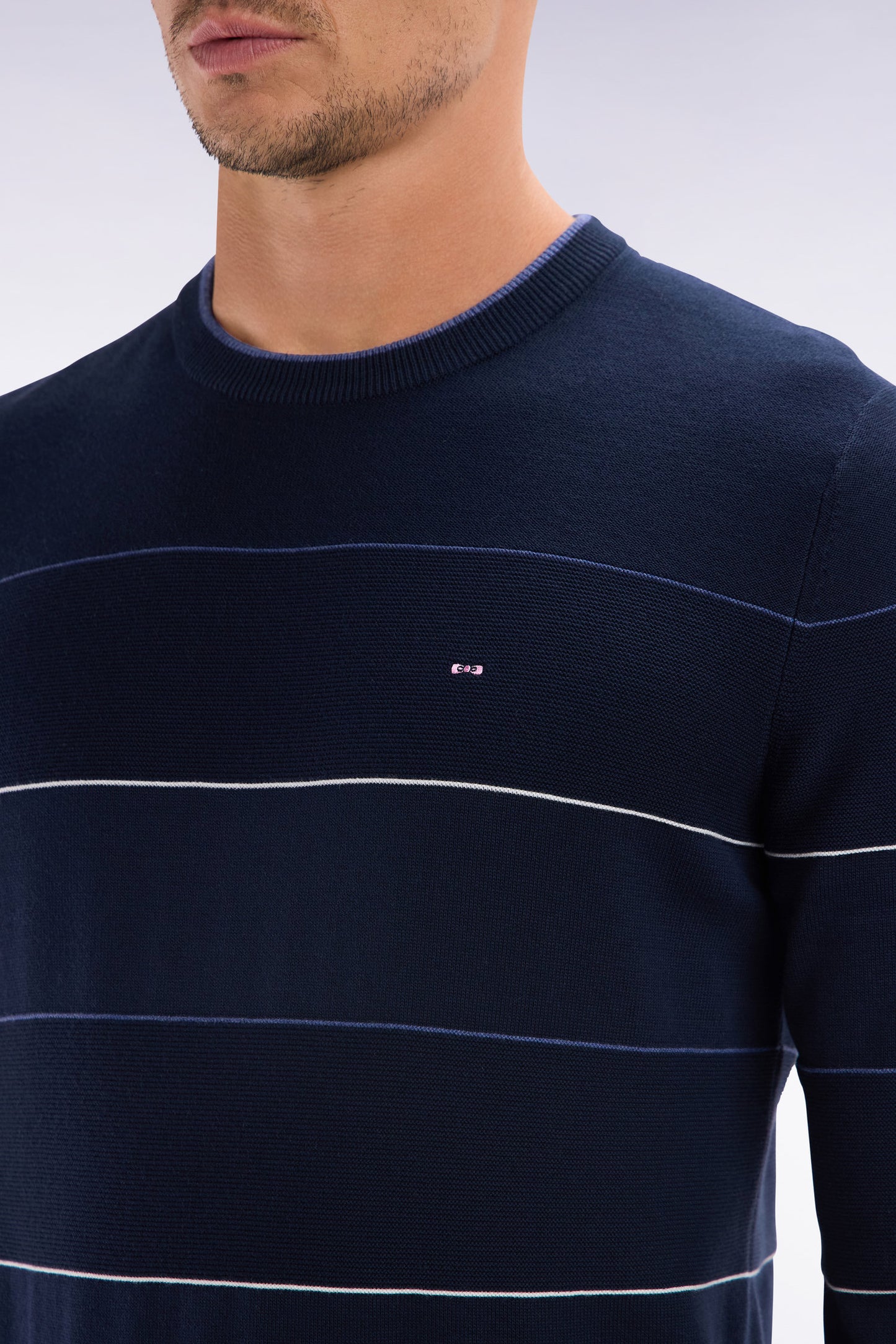 Round-neck navy cotton jumper