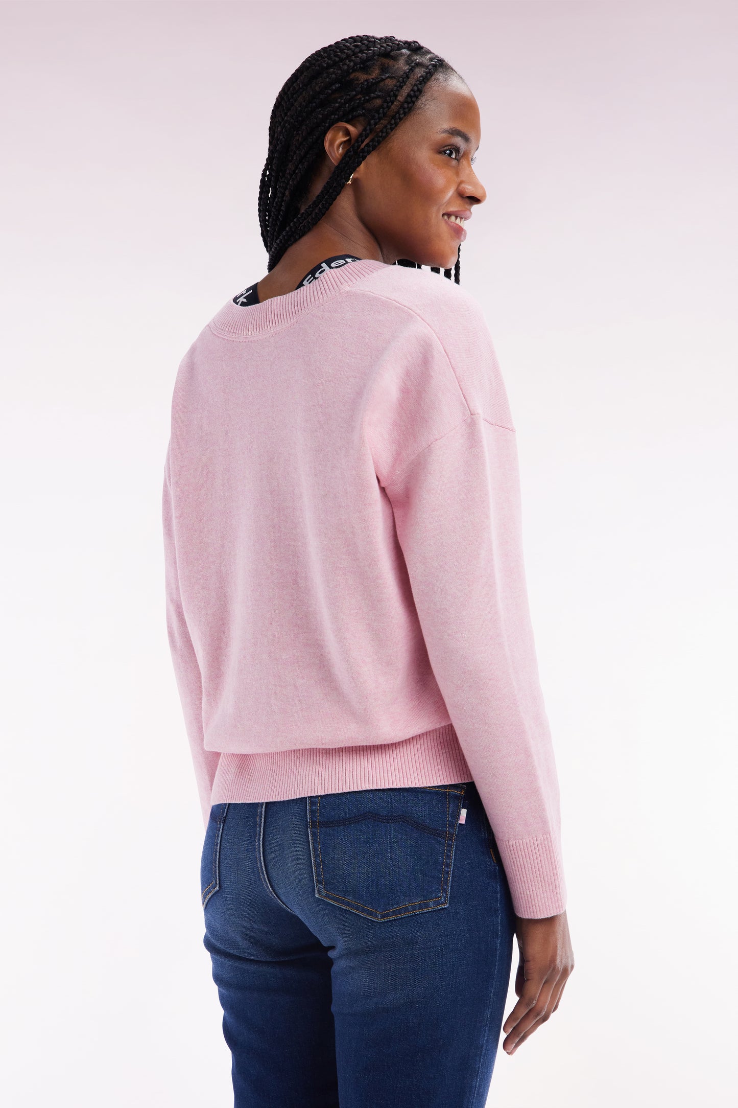 Relaxed-fit pink cotton V-neck jumper