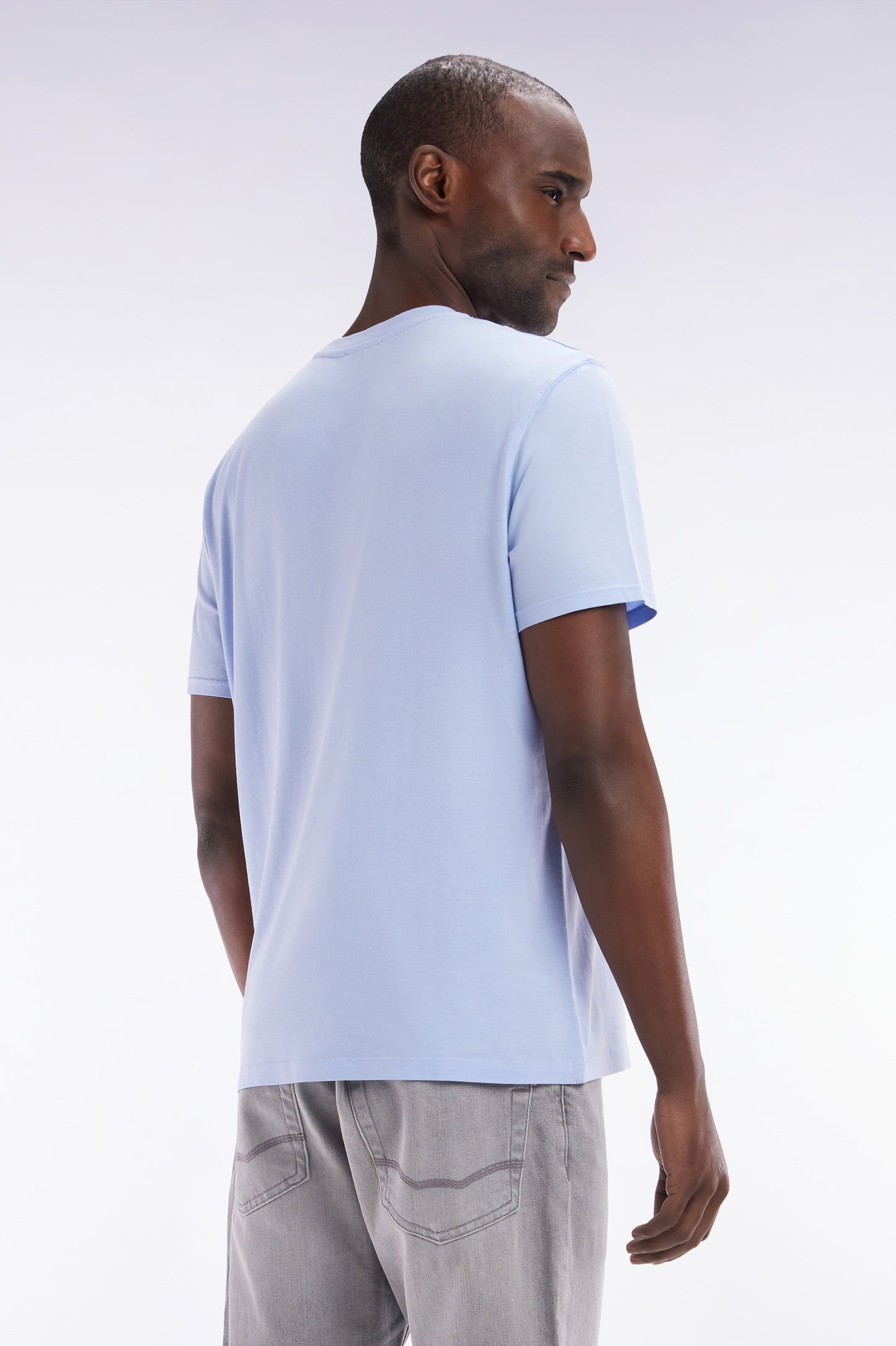 Straight-fit light grey short-sleeved T-shirt