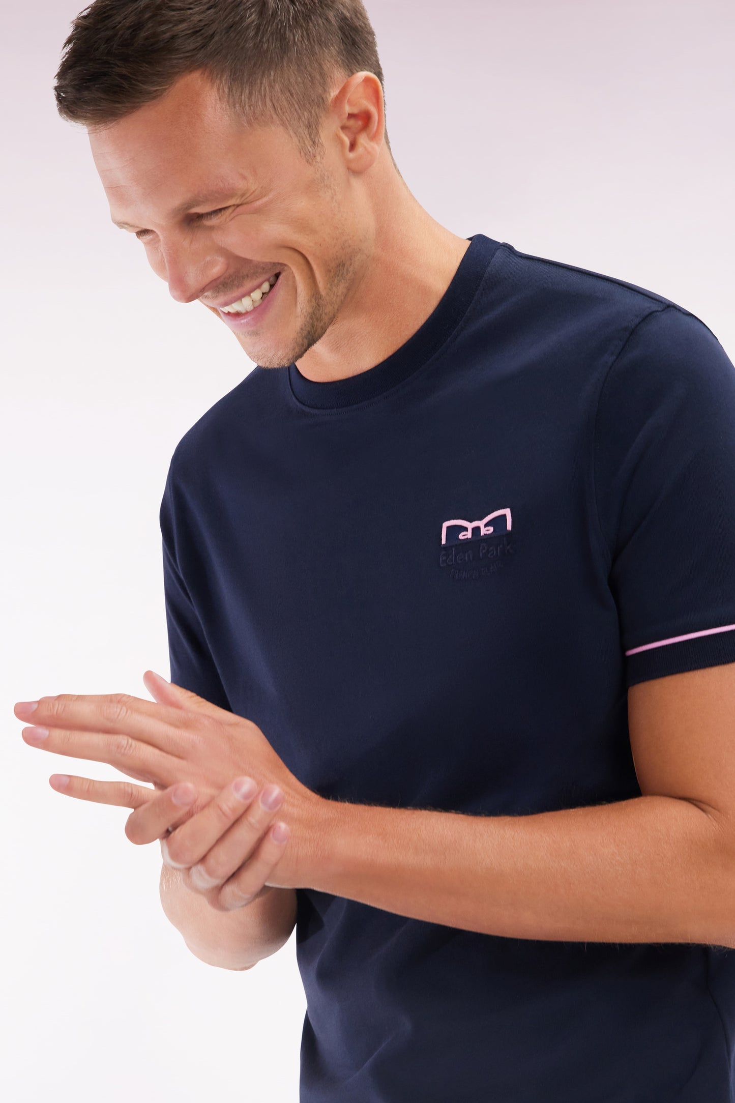 Straight-fit two-tone navy cotton T-shirt with Eden Park French Flair embroidery
