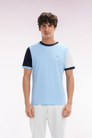 Straight-fit colorblock T-shirt in sky blue cotton with 10 embroidery