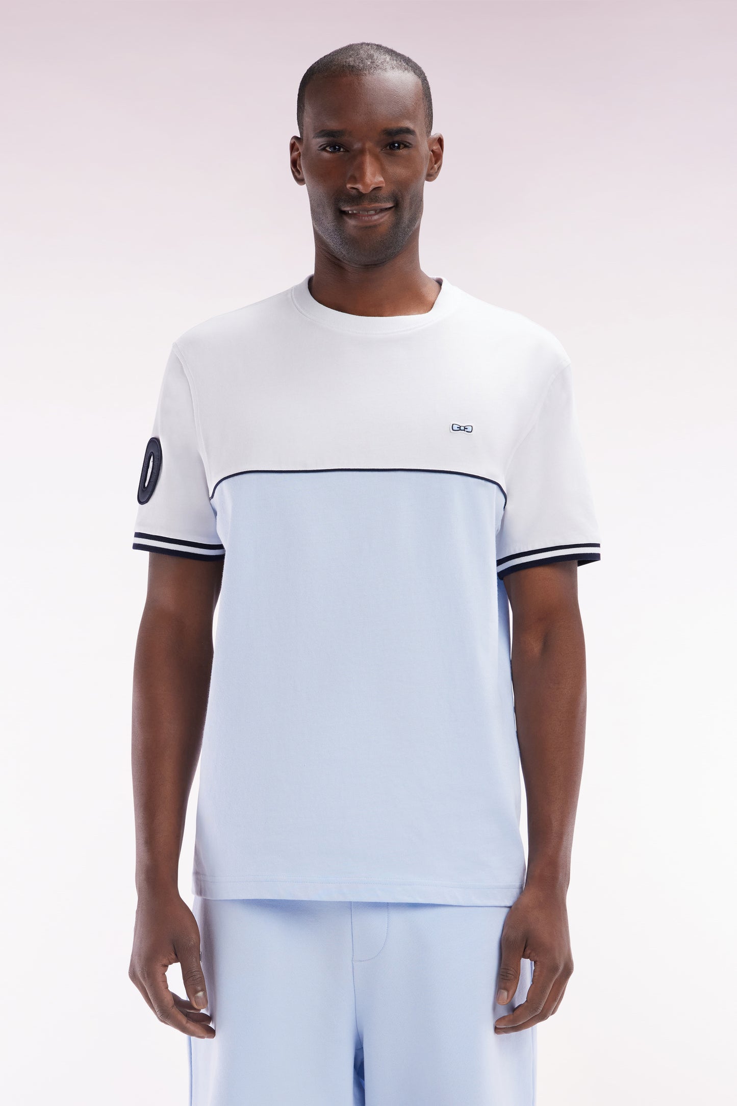Two-tone T-shirt in casual-cut sky cotton