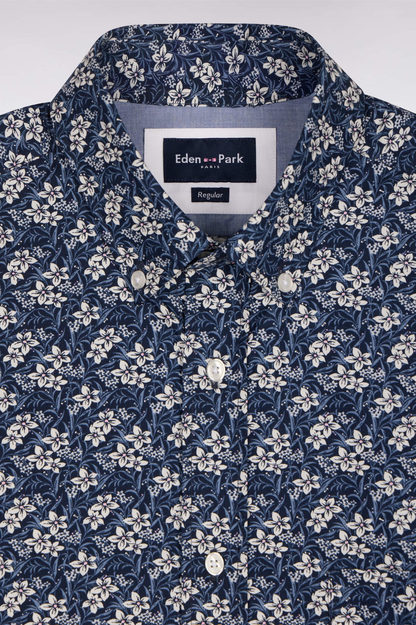 Regular fit blue cotton poplin shirt with floral pattern
