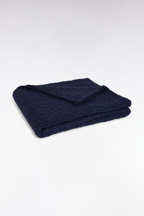 Navy knitted plaid with bow tie pattern - Image 2