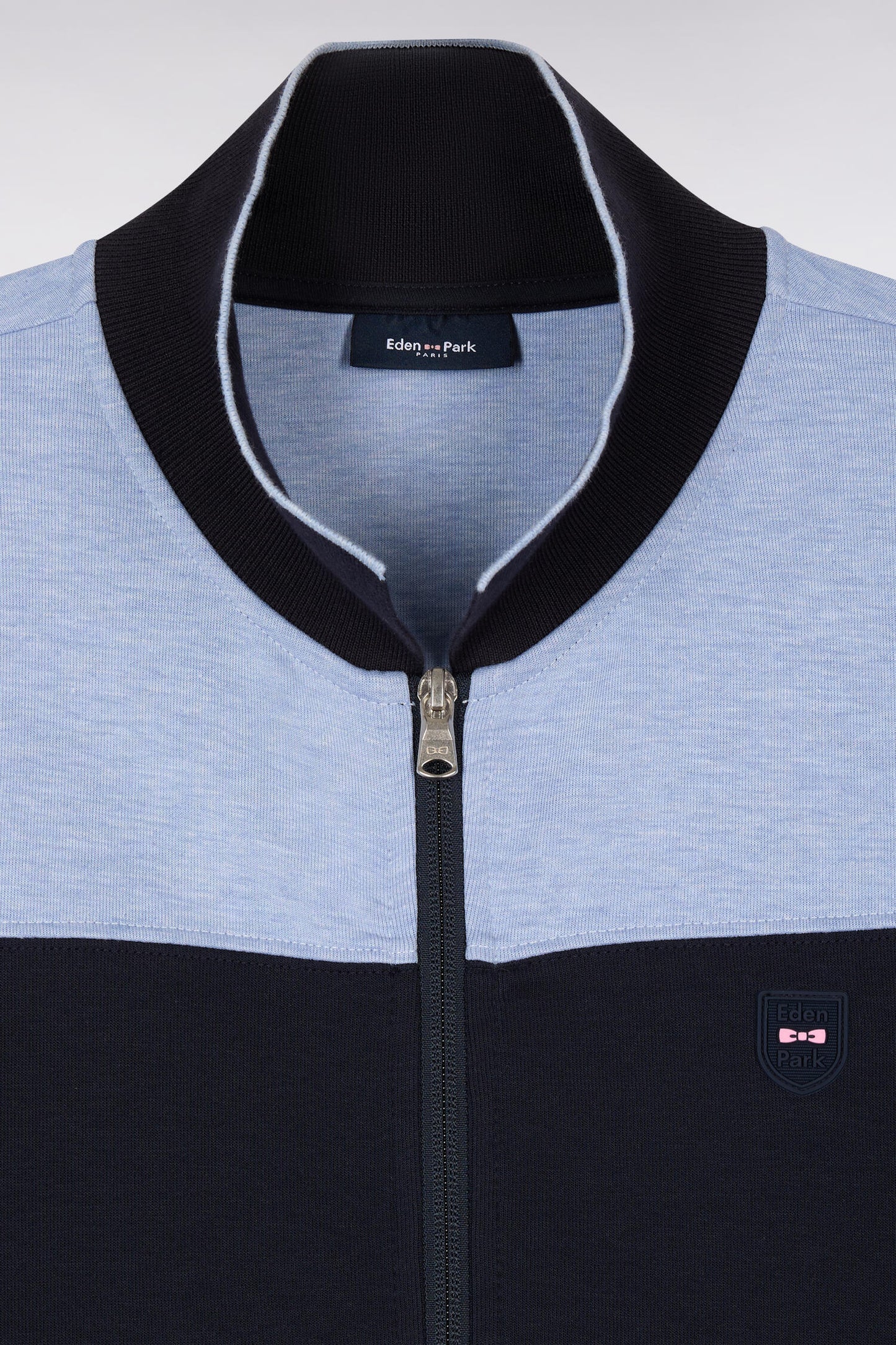 Sweatshirt zippé col polo en molleton bleu ciel
