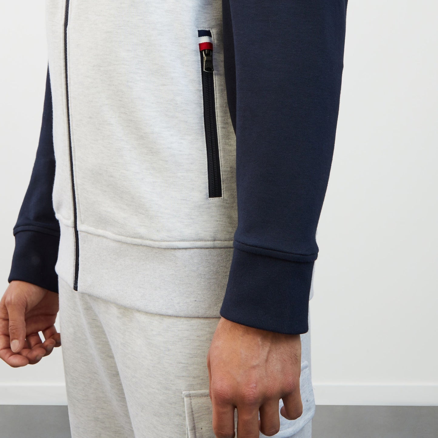 Light grey bimaterial zip sweatshirt with tricolour trim