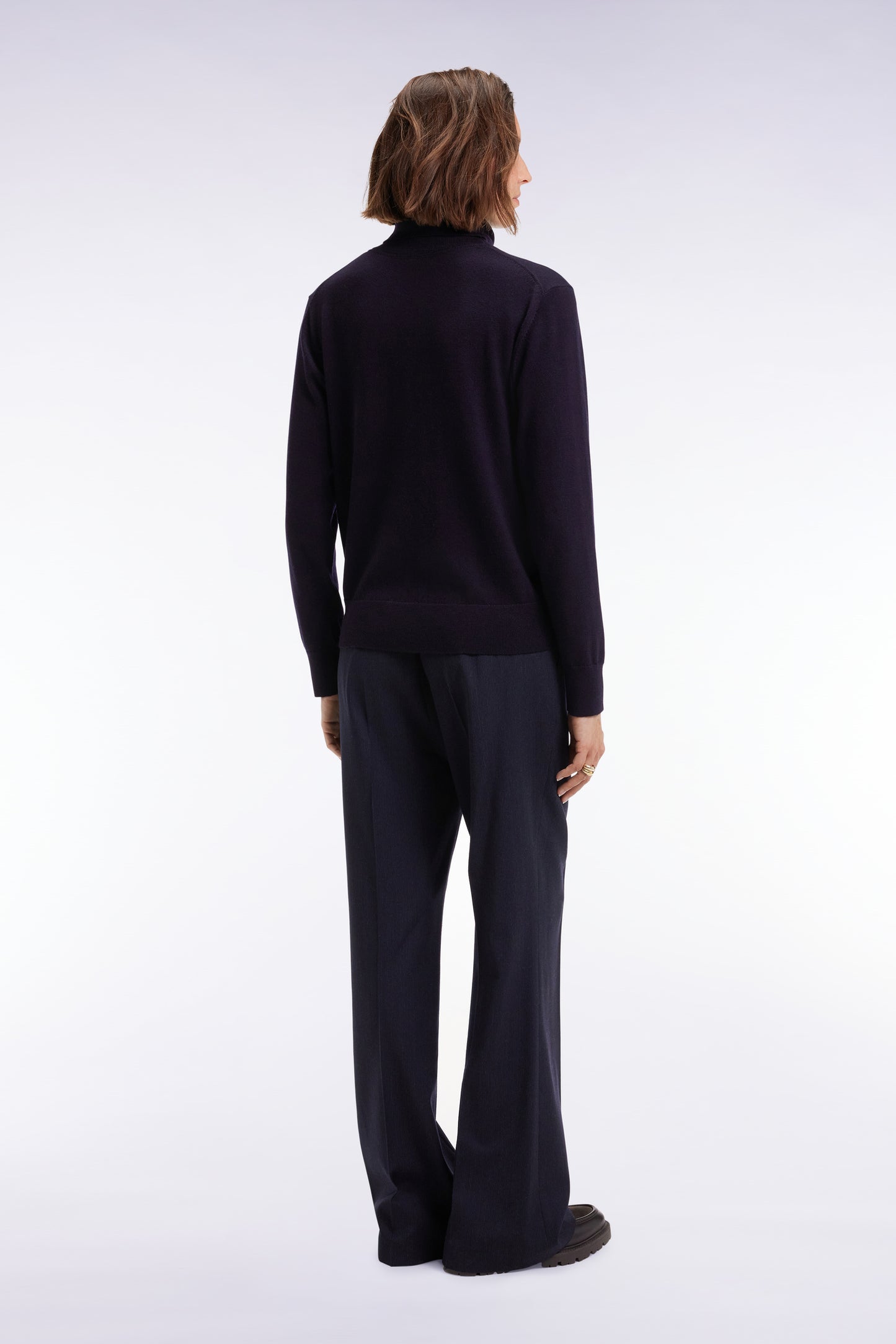 Flare pants in navy stretch wool flannel