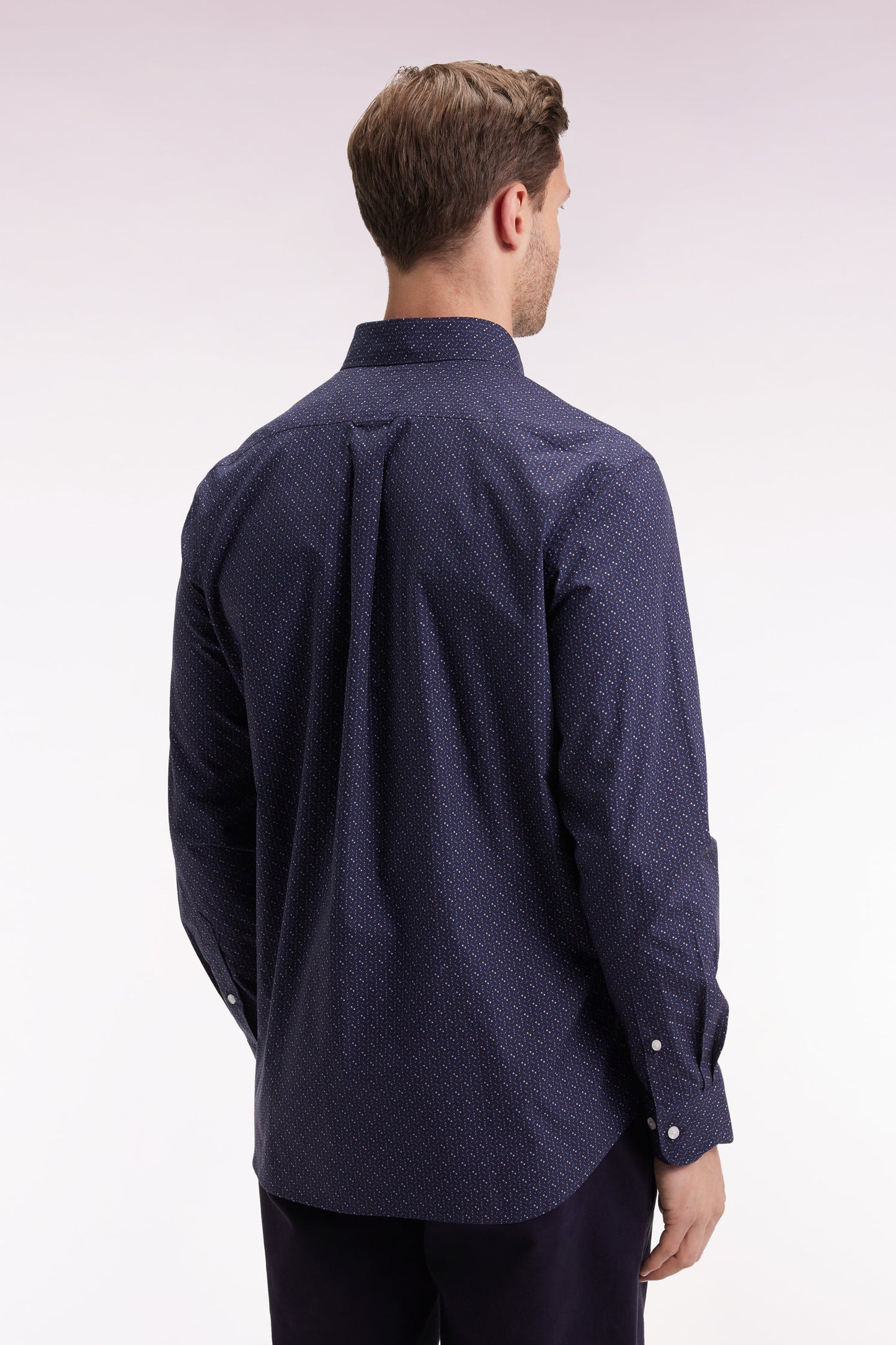 Navy cotton shirt with micropatterned bow tie, straight cut