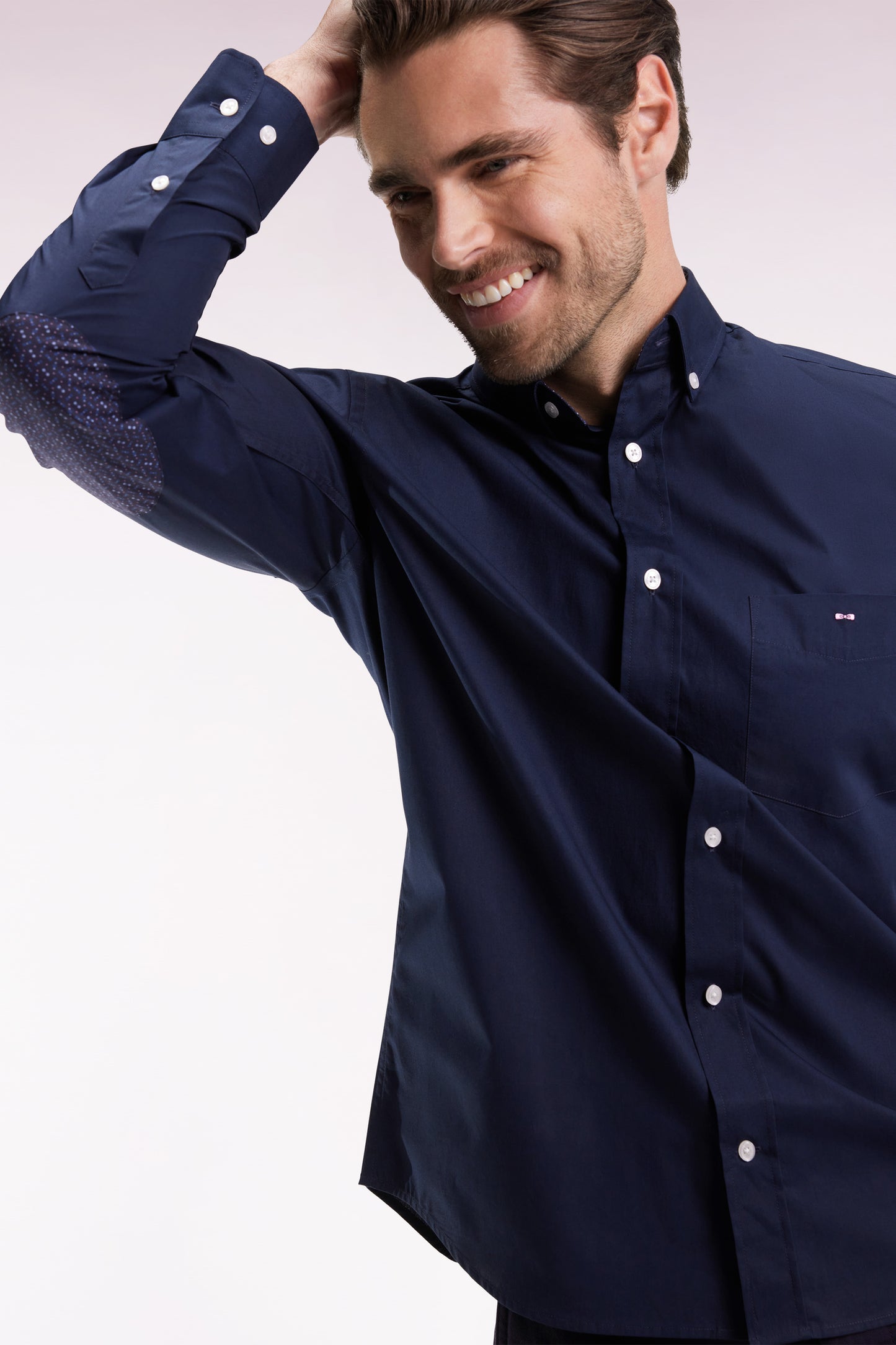 Chemise en coton marine à coudière imprimées coupe droite