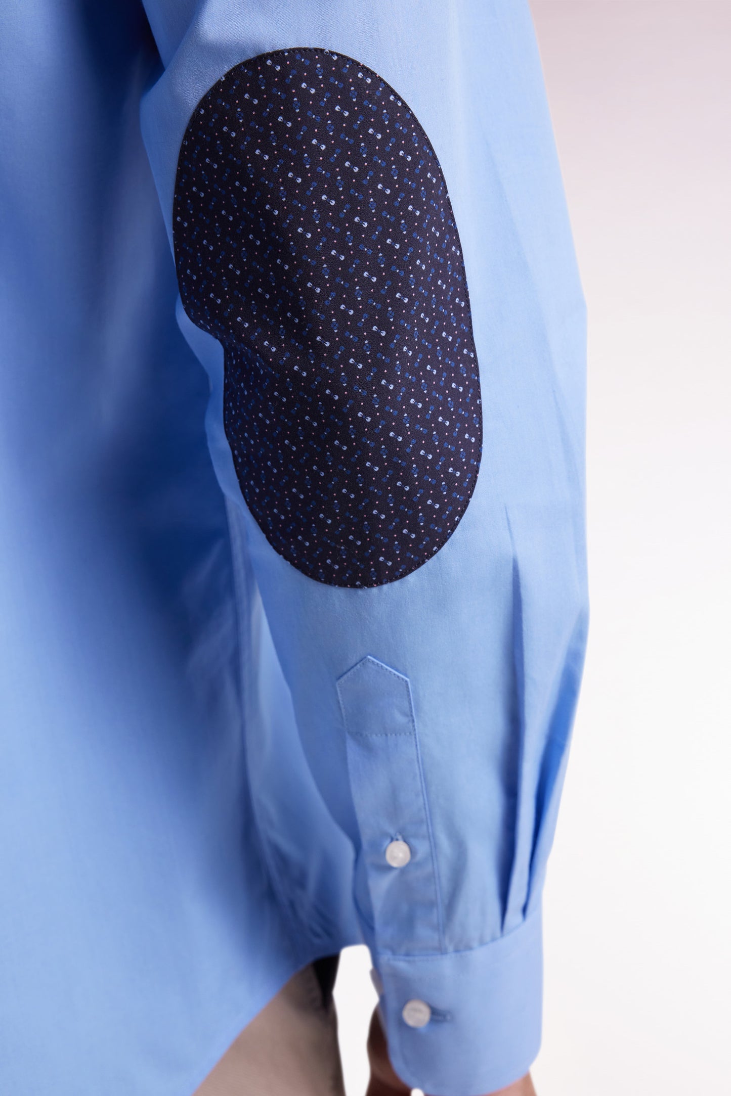 Sky cotton shirt with printed elbow patches, straight cut