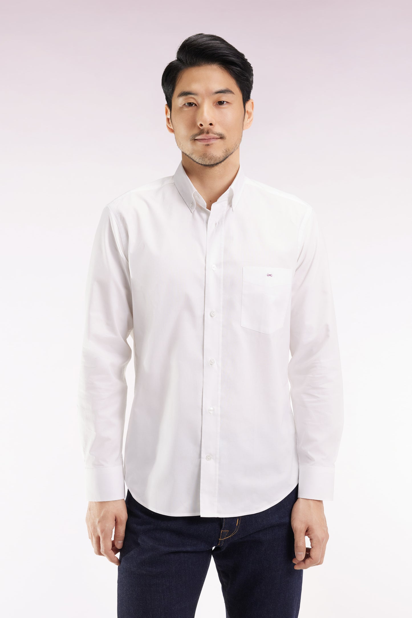 Straight-cut white cotton shirt