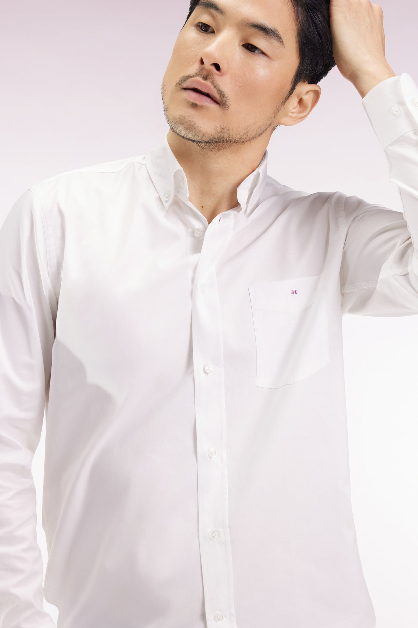 Straight-cut white cotton shirt