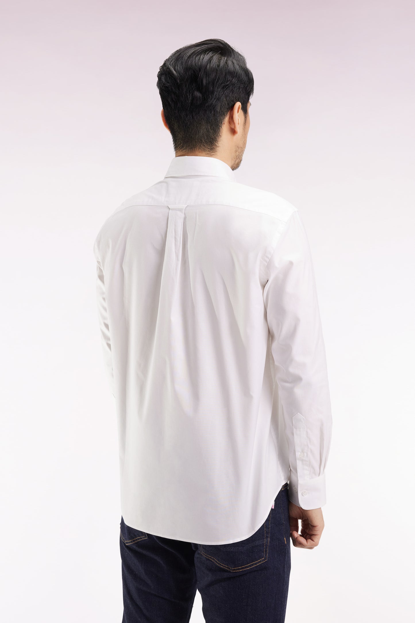 Straight-cut white cotton shirt