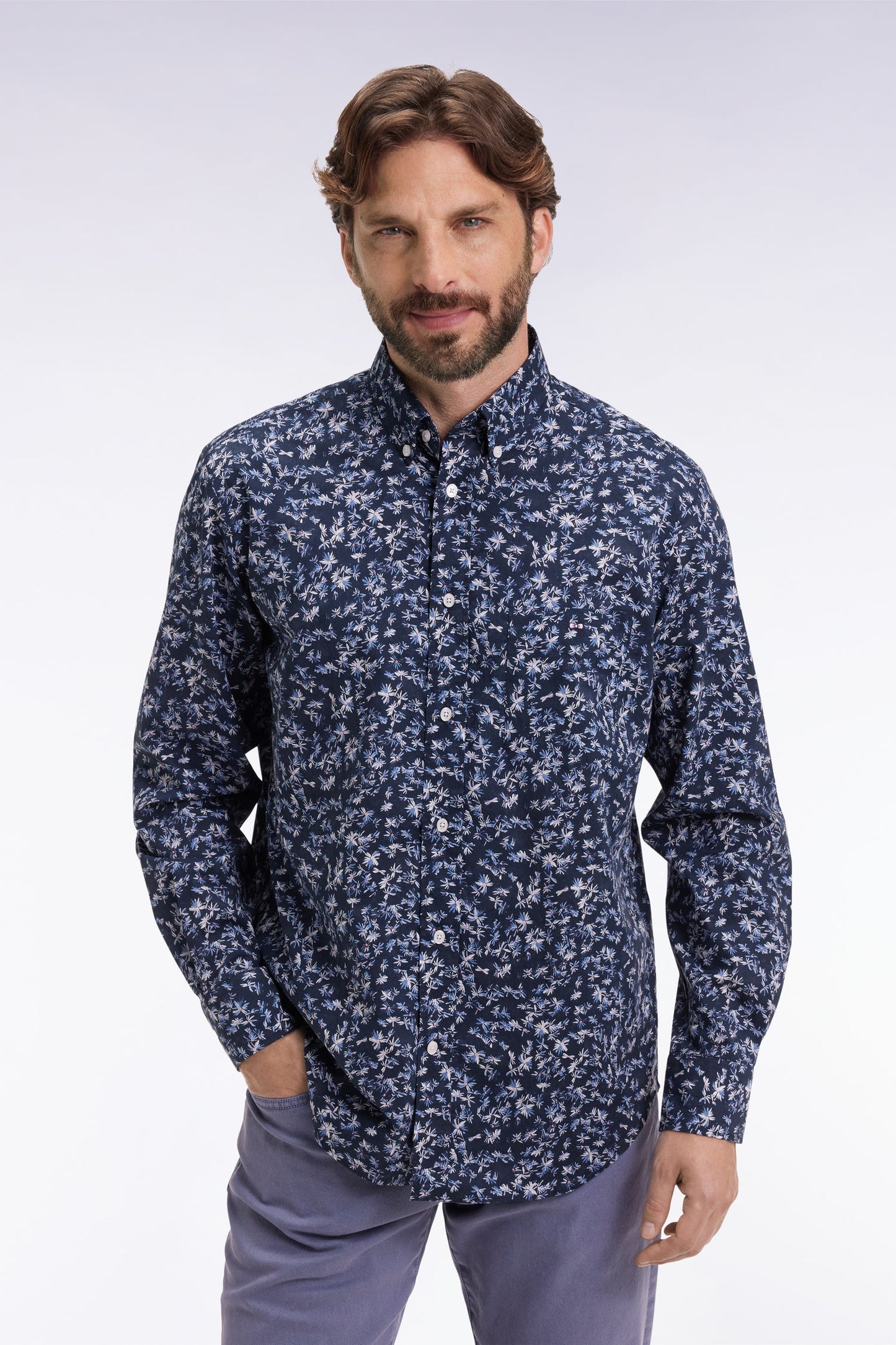 Straight-cut navy cotton shirt with floral micropatterns