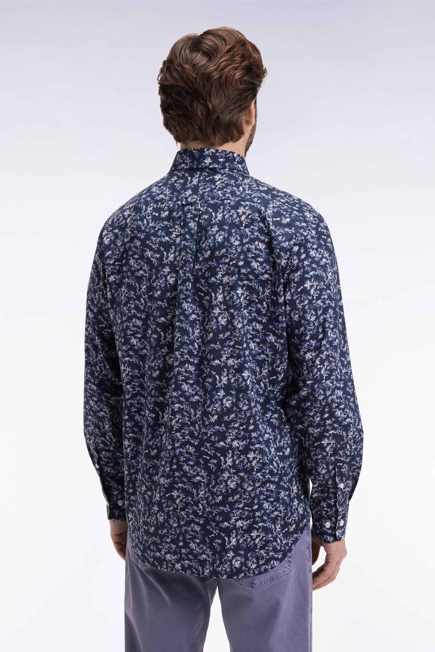 Straight-cut navy cotton shirt with floral micropatterns