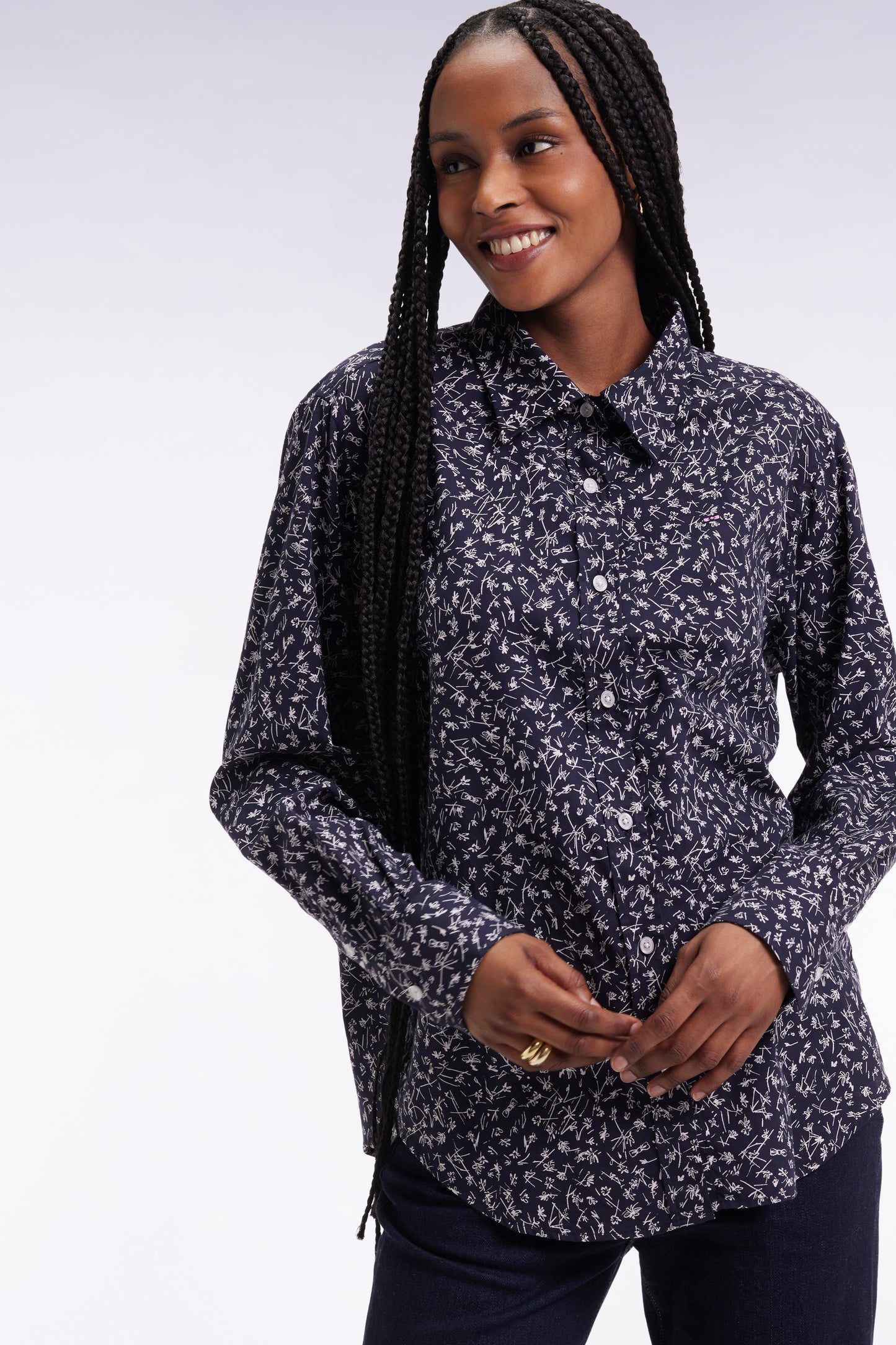 Slim-fit shirt in navy cotton poplin with micro-patterns