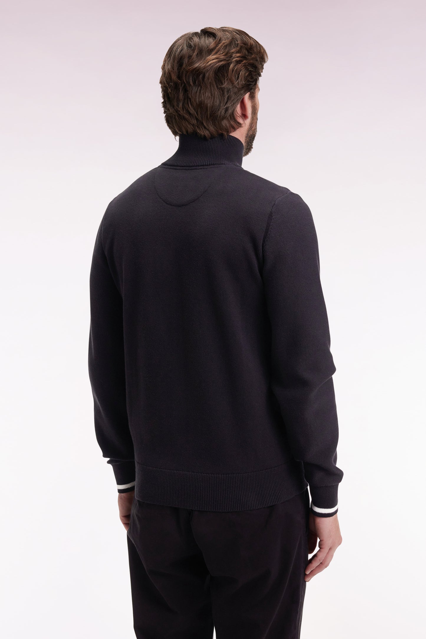 Cardigan zippé en coton marine broderie 10 noir coupe droite