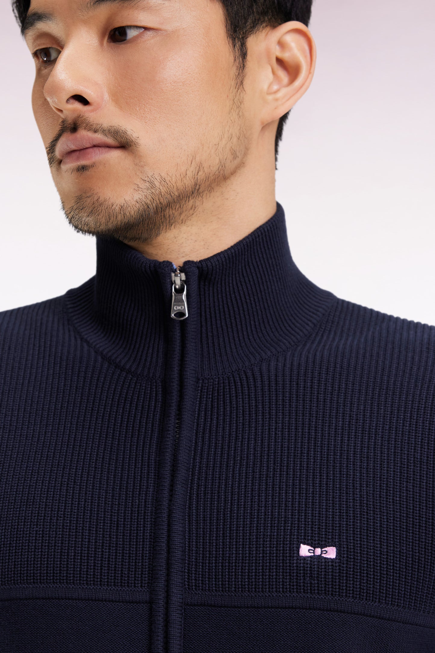 Zipped cardigan in navy cotton with sky back embroidery