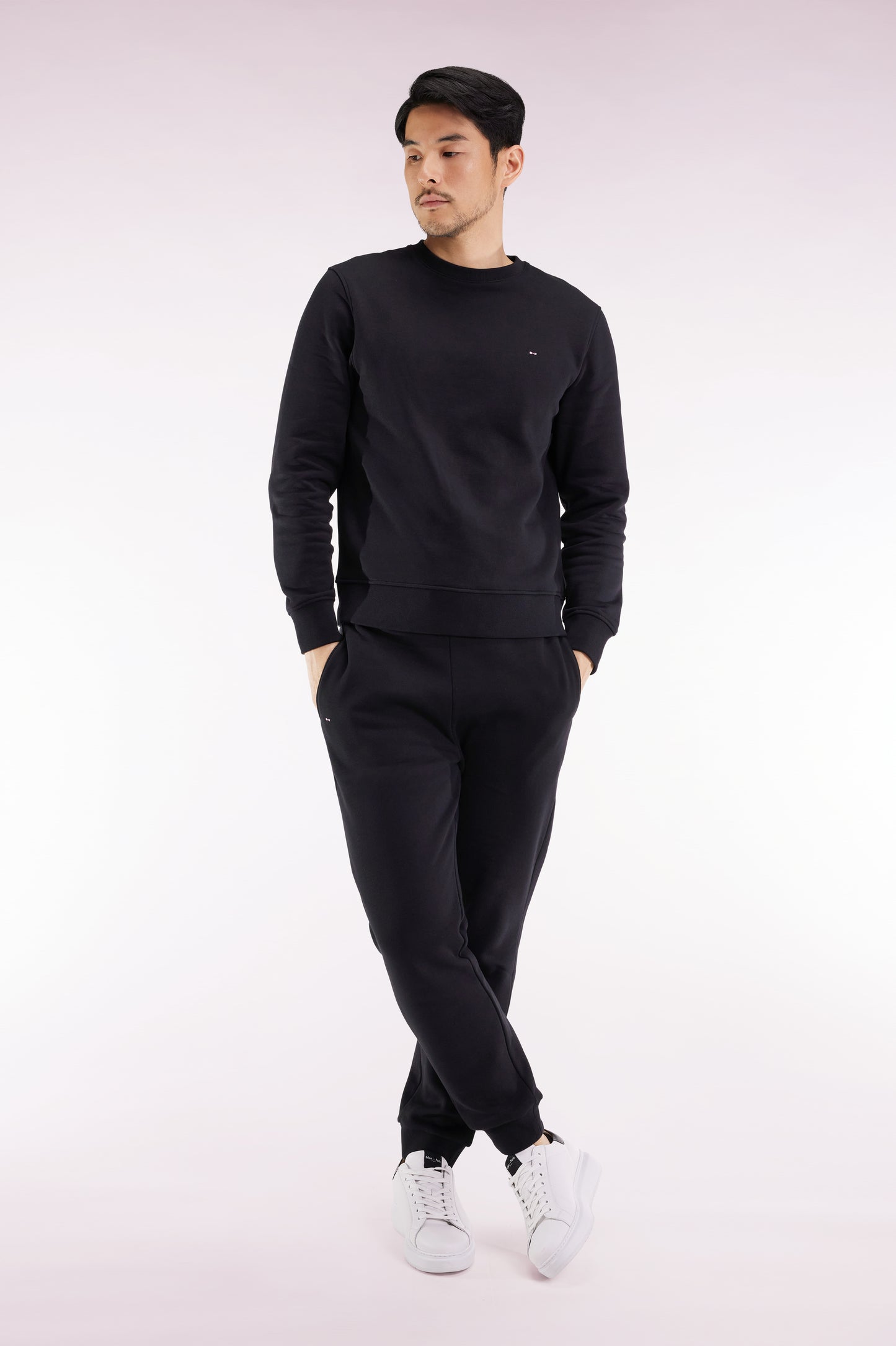 Jogging suit in black brushed fleece, straight cut