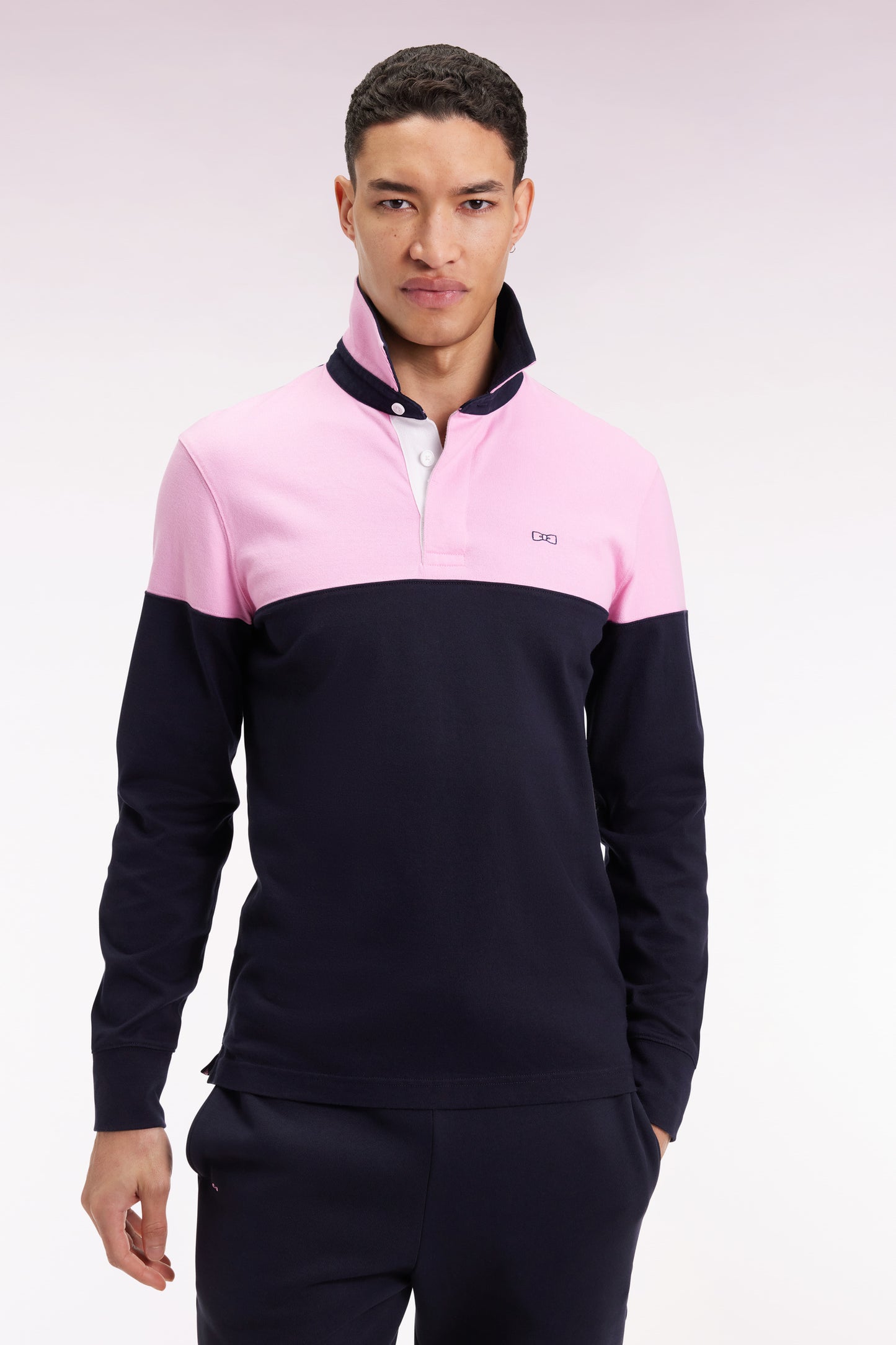 Long-sleeved jersey in two-tone navy and pink, straight cut