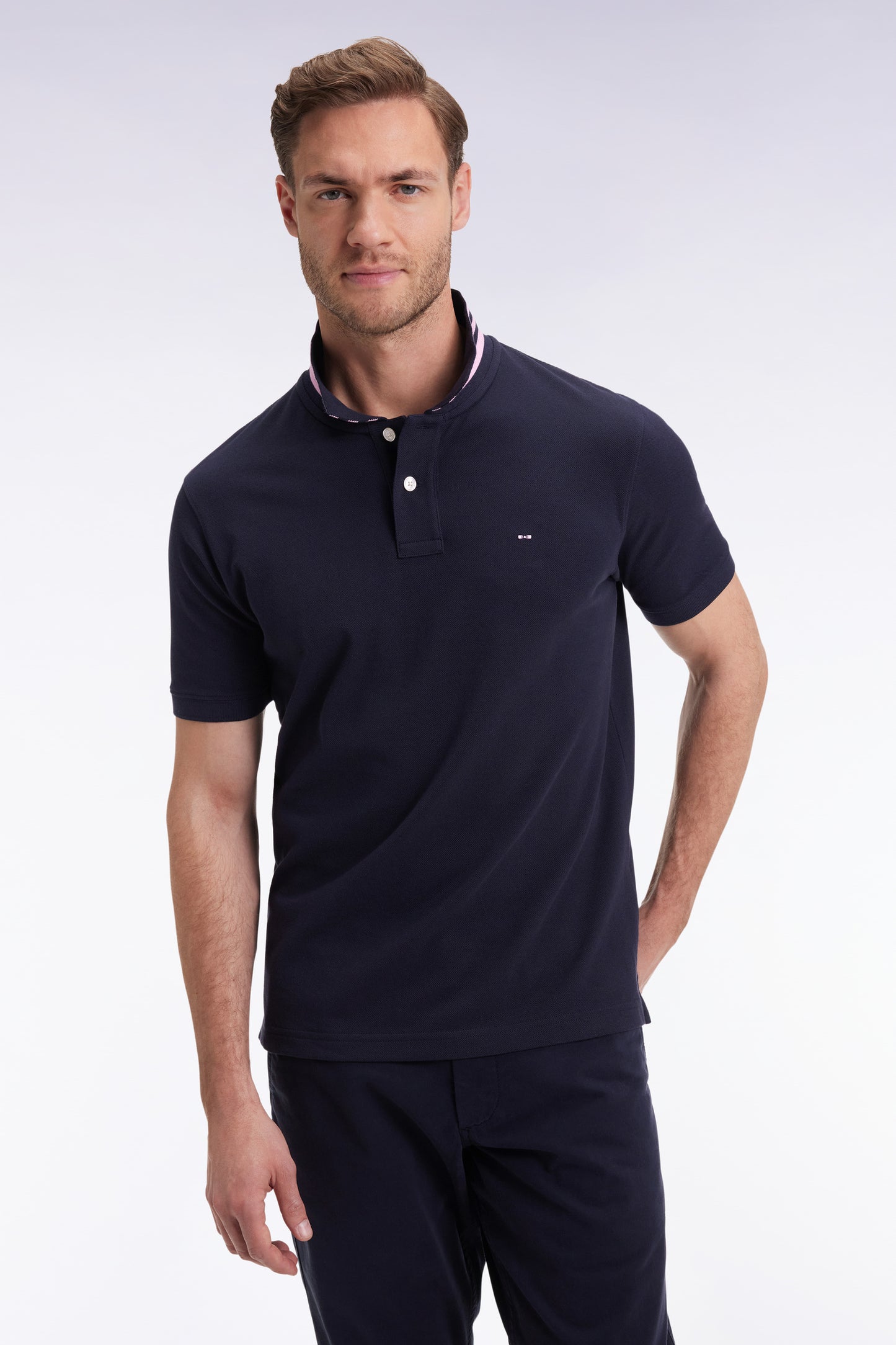 Short-sleeved polo shirt in navy Pima cotton with striped undercollar, straight cut