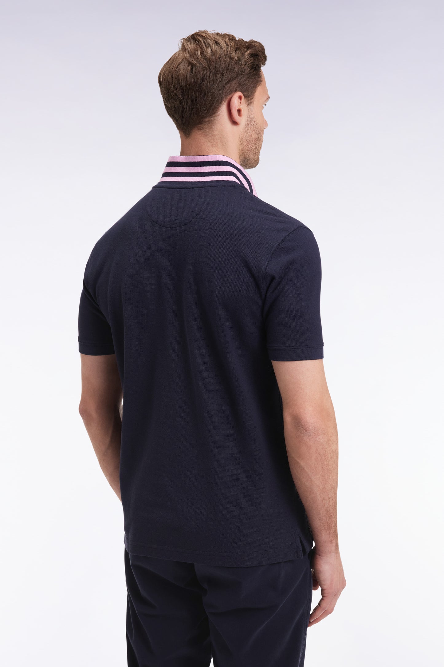 Short-sleeved polo shirt in navy Pima cotton with striped undercollar, straight cut
