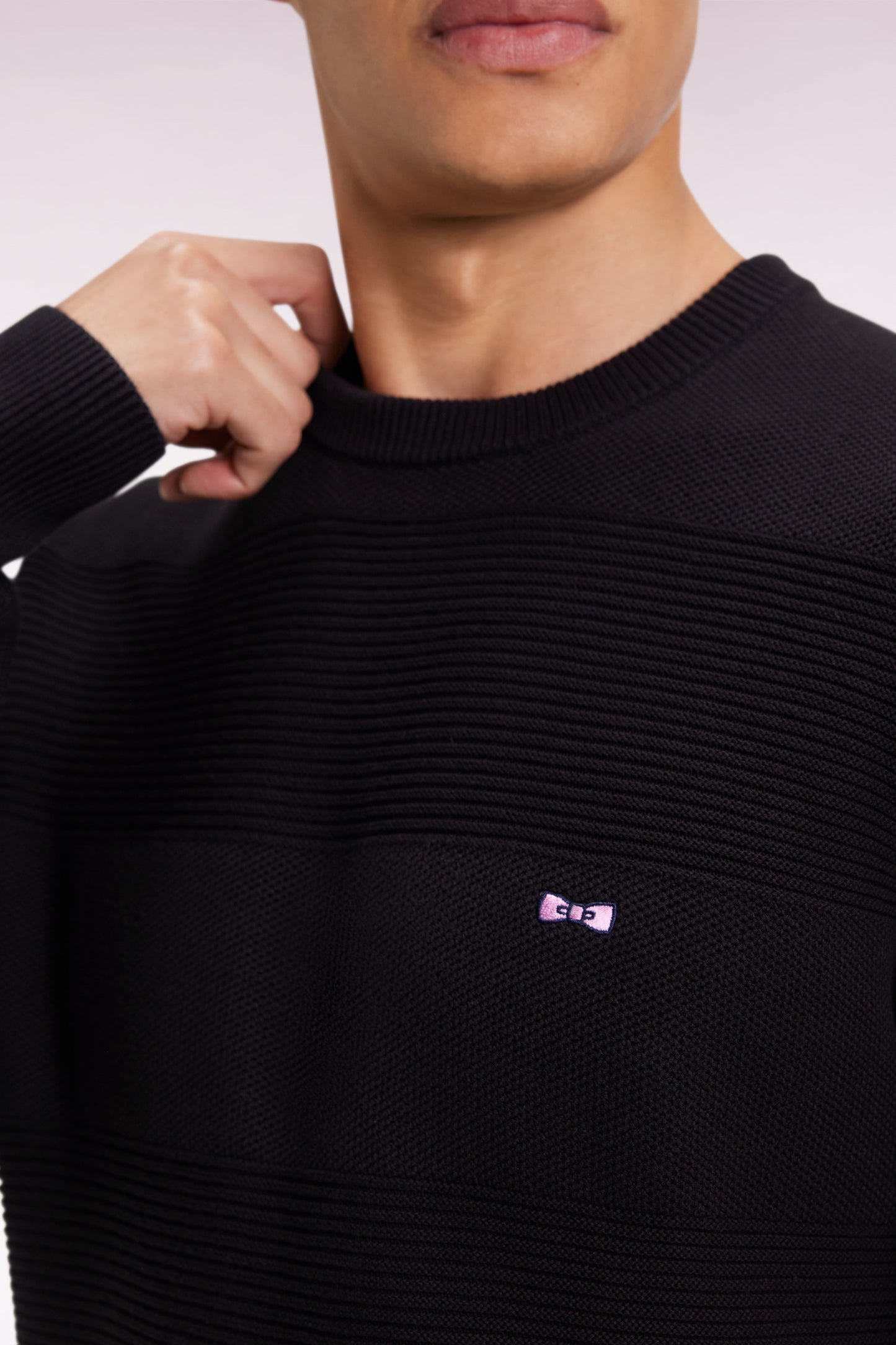 Black cotton round-neck sweater with stripe effect