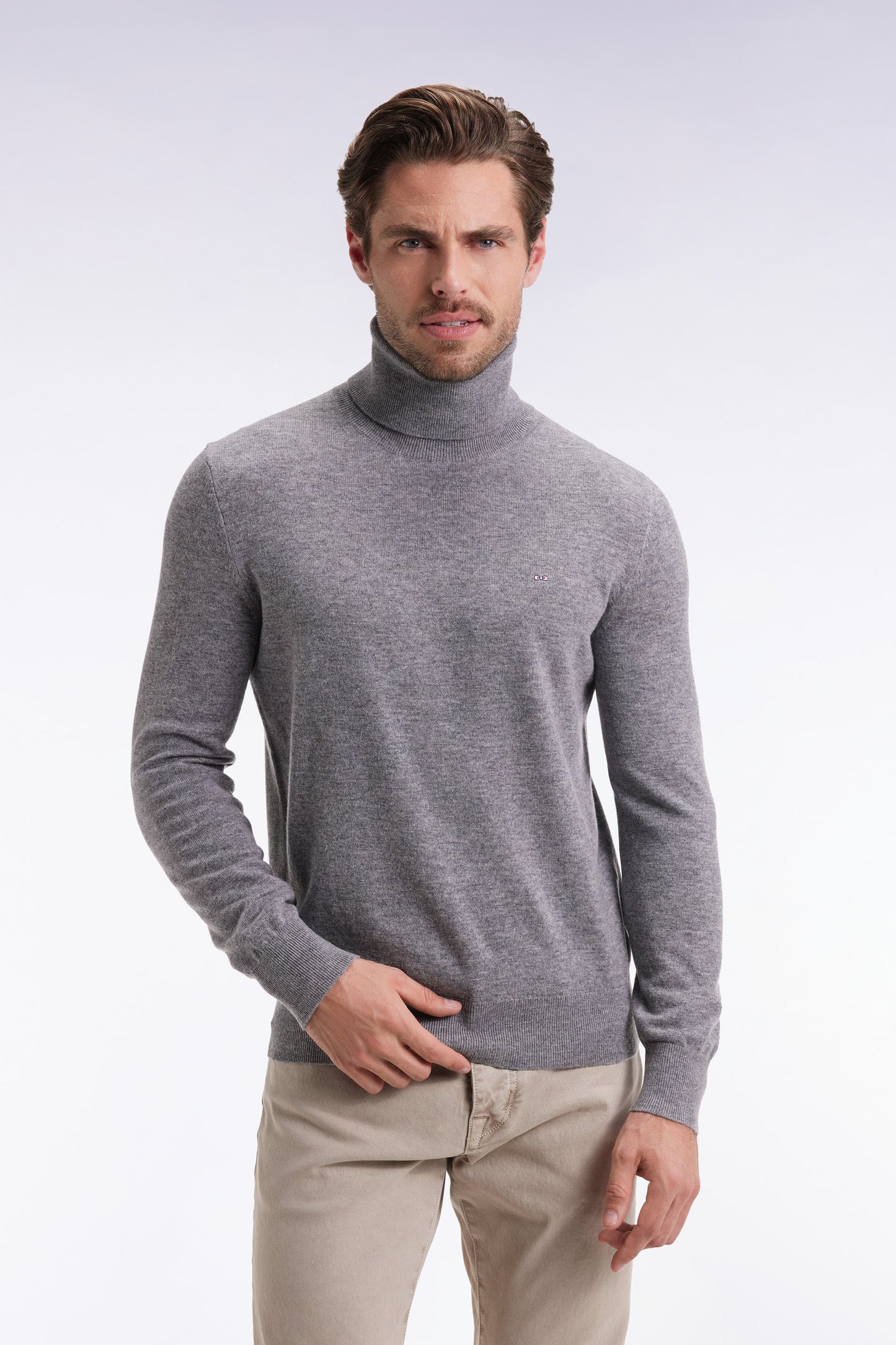 Grey virgin wool and cashmere turtleneck sweater