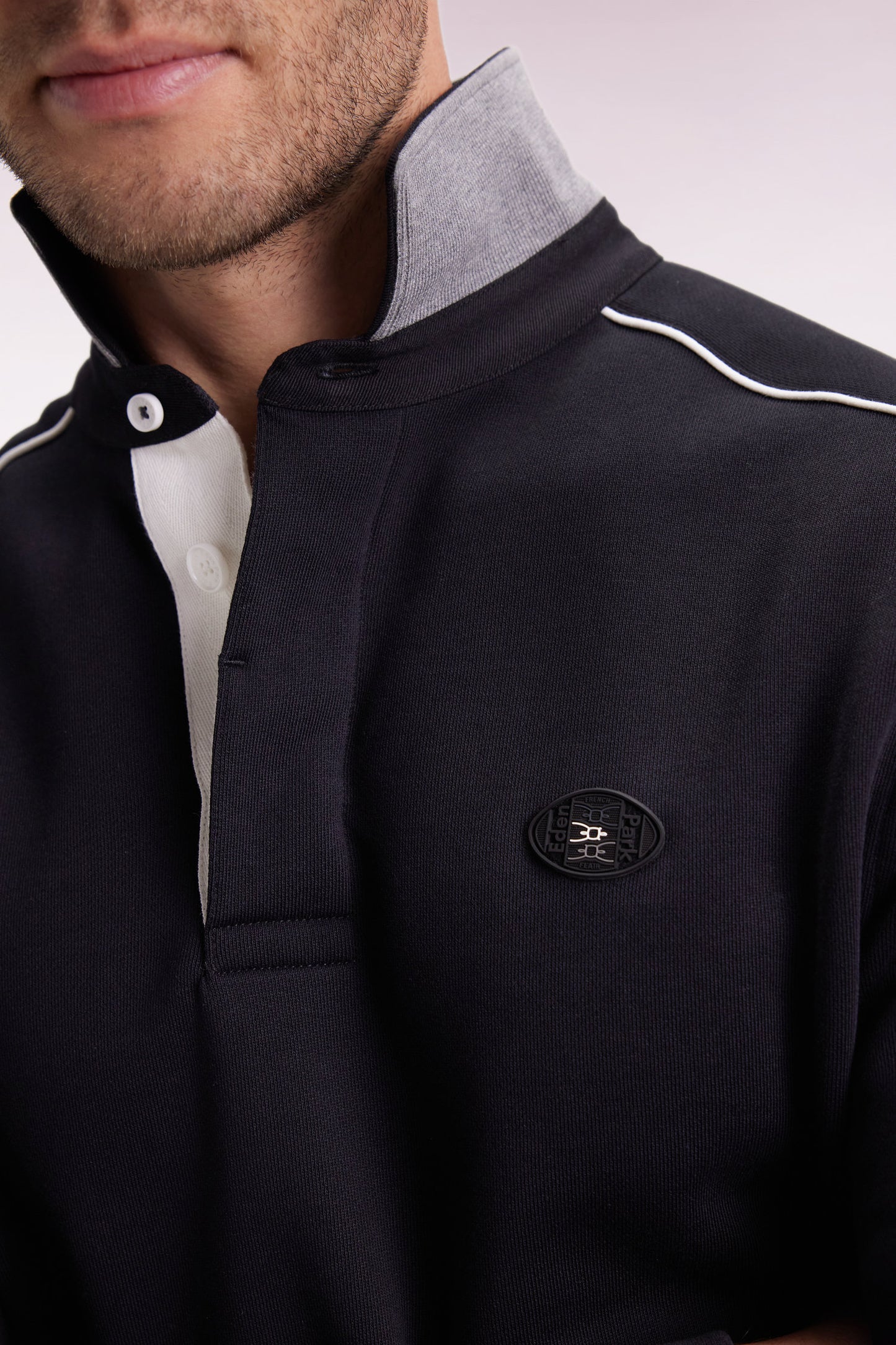 Sweatshirt with jersey collar in black brushed fleece