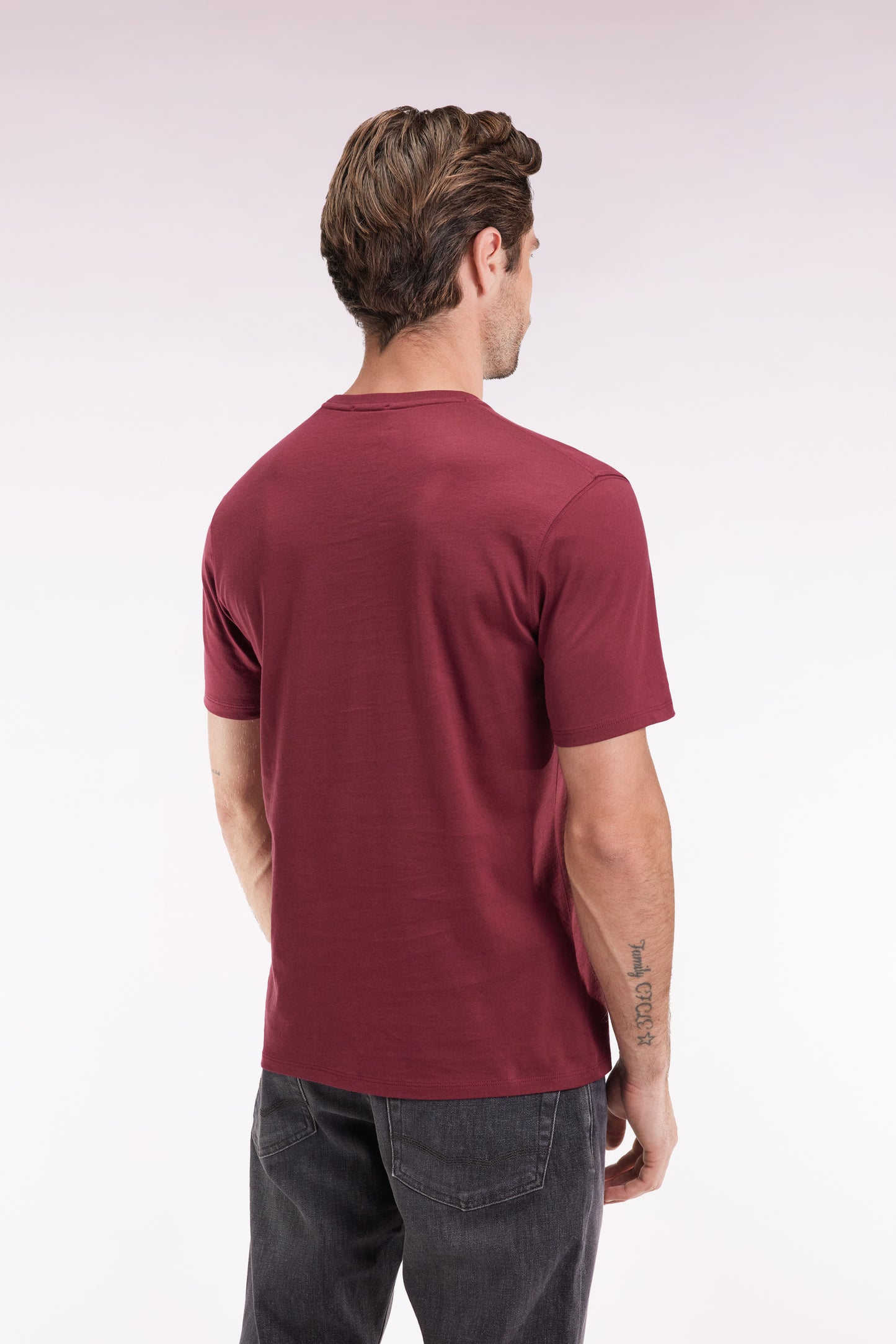 Short-sleeved round-neck T-shirt in burgundy Pima cotton