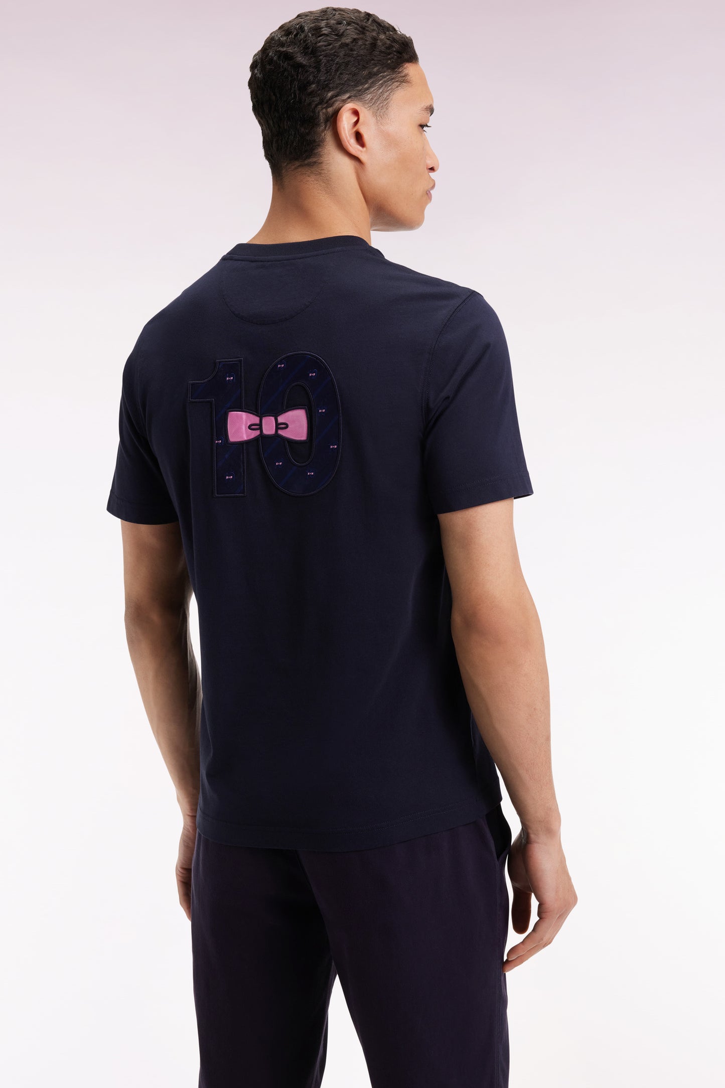 Short-sleeved navy cotton embroidered back T-shirt