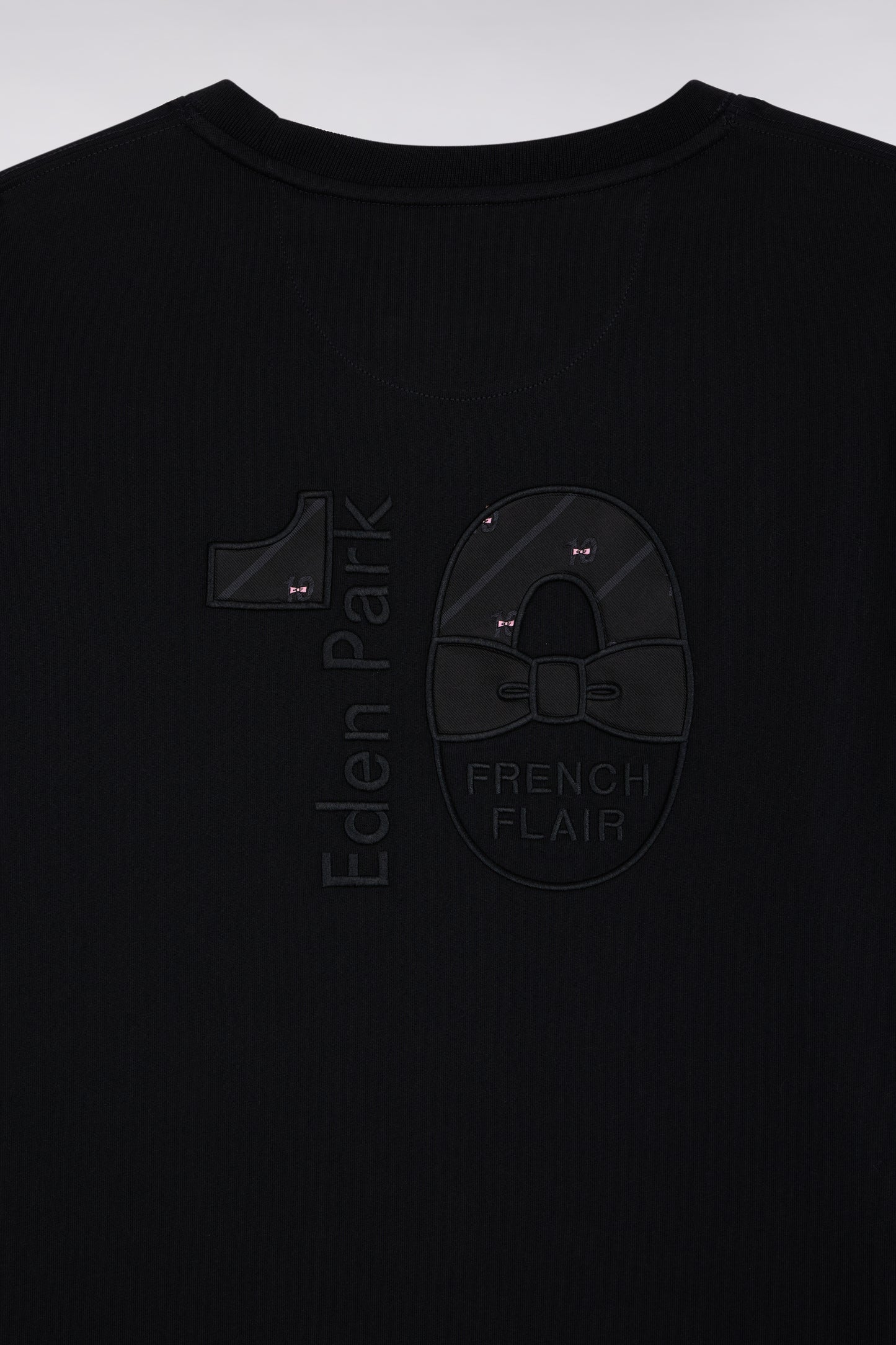 Long-sleeved round-neck T-shirt in black cotton