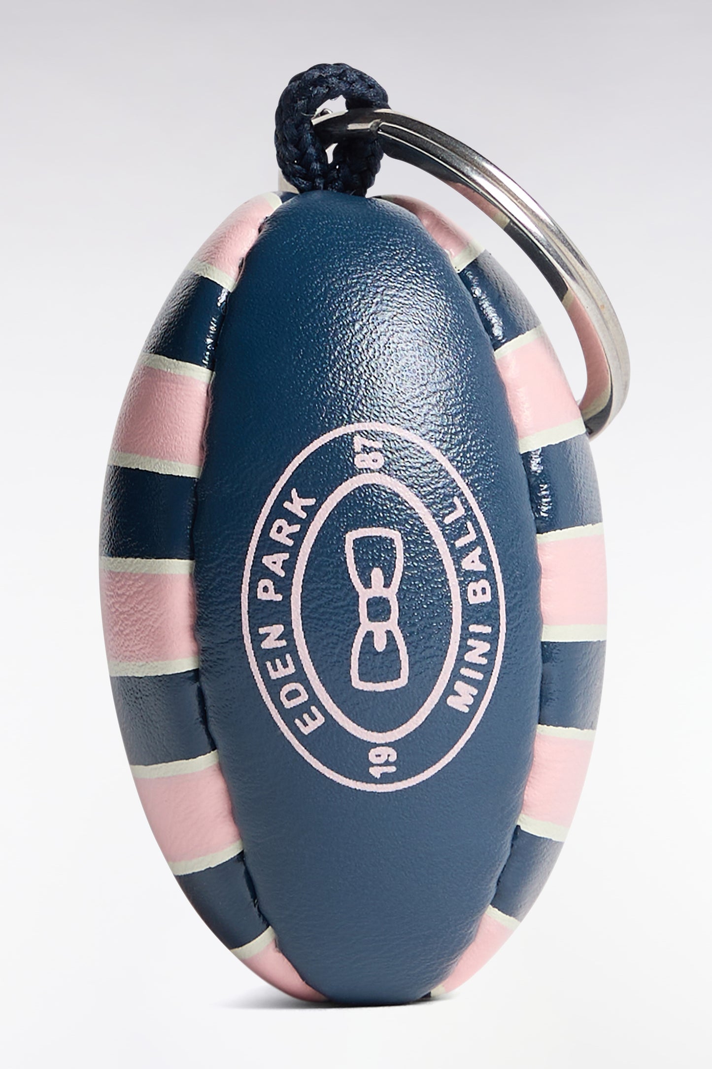Porte-clés caoutchouc ballon de rugby marine